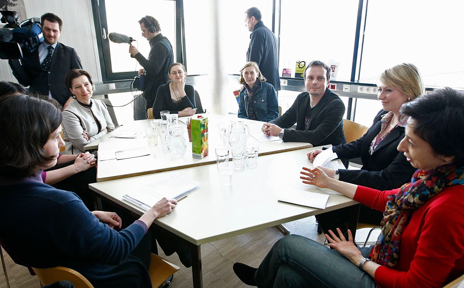 Am 19. M&auml;rz 2010 startete die Bundesministerin f&uuml;r Frauenangelegenheiten und &Ouml;ffentlichen Dienst, Gabriele Heinisch-Hosek im Rahmen eines Bundesl&auml;ndertags in Salzburg, die Dialogtour f&uuml;r ein besseres Zusammenleben zwischen &Ouml;sterreicherInnen und MigrantInnen.
