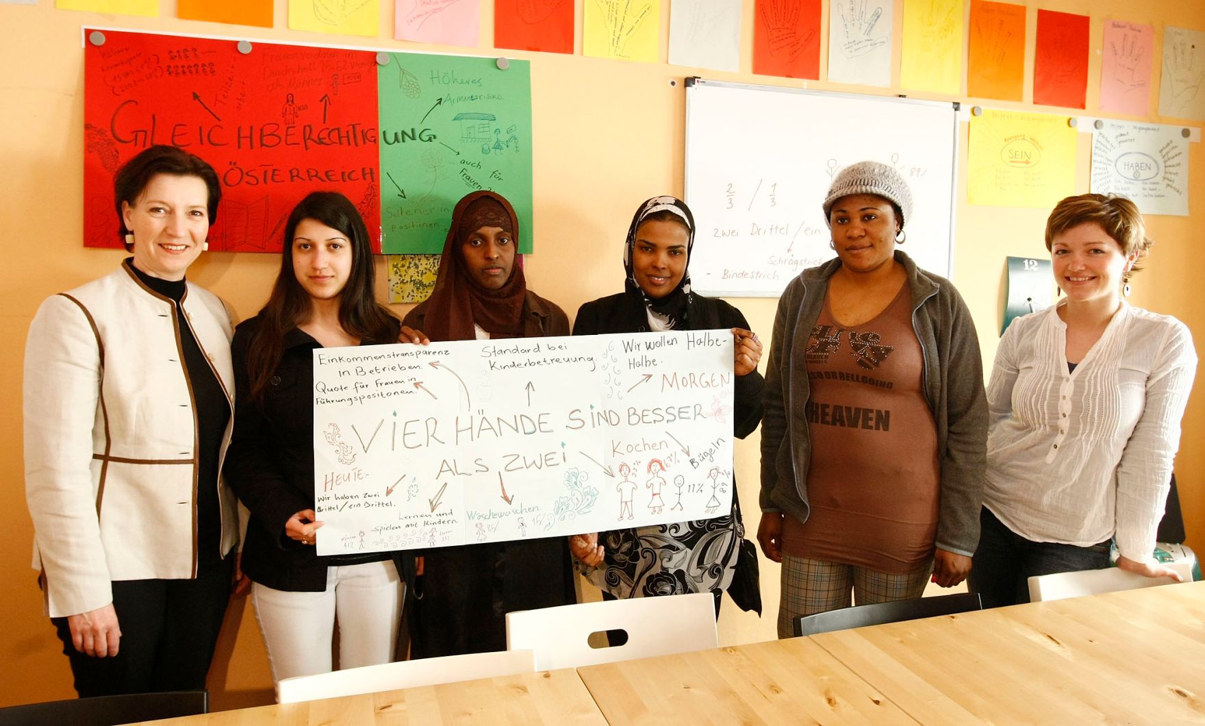 Am 19. M&auml;rz 2010 startete die Bundesministerin f&uuml;r Frauenangelegenheiten und &Ouml;ffentlichen Dienst, Gabriele Heinisch-Hosek im Rahmen eines Bundesl&auml;ndertags in Salzburg, die Dialogtour f&uuml;r ein besseres Zusammenleben zwischen &Ouml;sterreicherInnen und MigrantInnen.