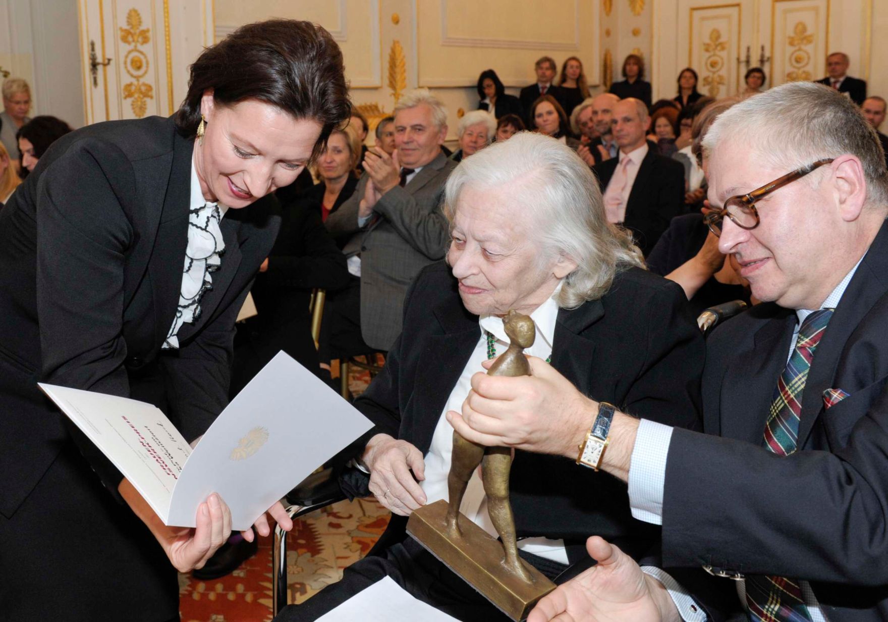 Am 27. Oktober 2010 lud Frauenministerin Gabriele Heinisch-Hosek zur K&auml;the-Leichter-Preisverleihung 2010 ins Bundeskanzleramt in Wien.