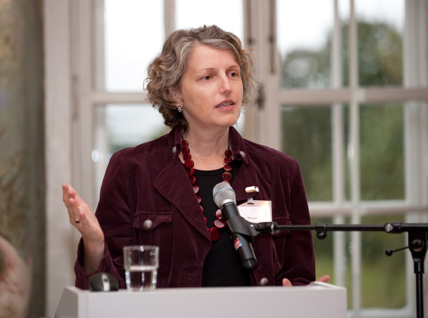 Am 7. Oktober 2011 er&ouml;ffnete Frauenministerin Gabriele Heinisch-Hosek die Frauenenquete ARBEIT.NEU.DENKEN im Schloss Laudon.