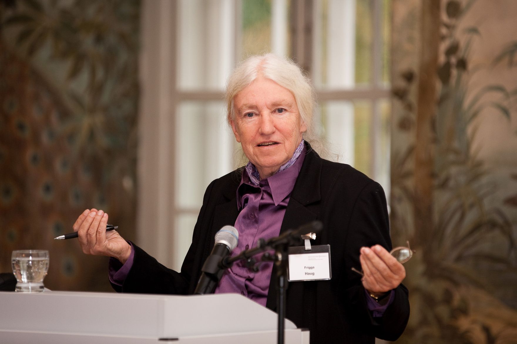 Am 7. Oktober 2011 er&ouml;ffnete Frauenministerin Gabriele Heinisch-Hosek die Frauenenquete ARBEIT.NEU.DENKEN im Schloss Laudon.