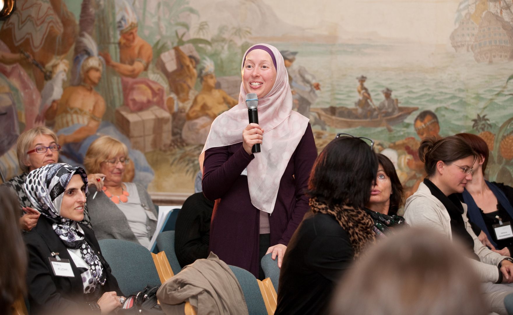 Am 7. Oktober 2011 er&ouml;ffnete Frauenministerin Gabriele Heinisch-Hosek die Frauenenquete ARBEIT.NEU.DENKEN im Schloss Laudon.