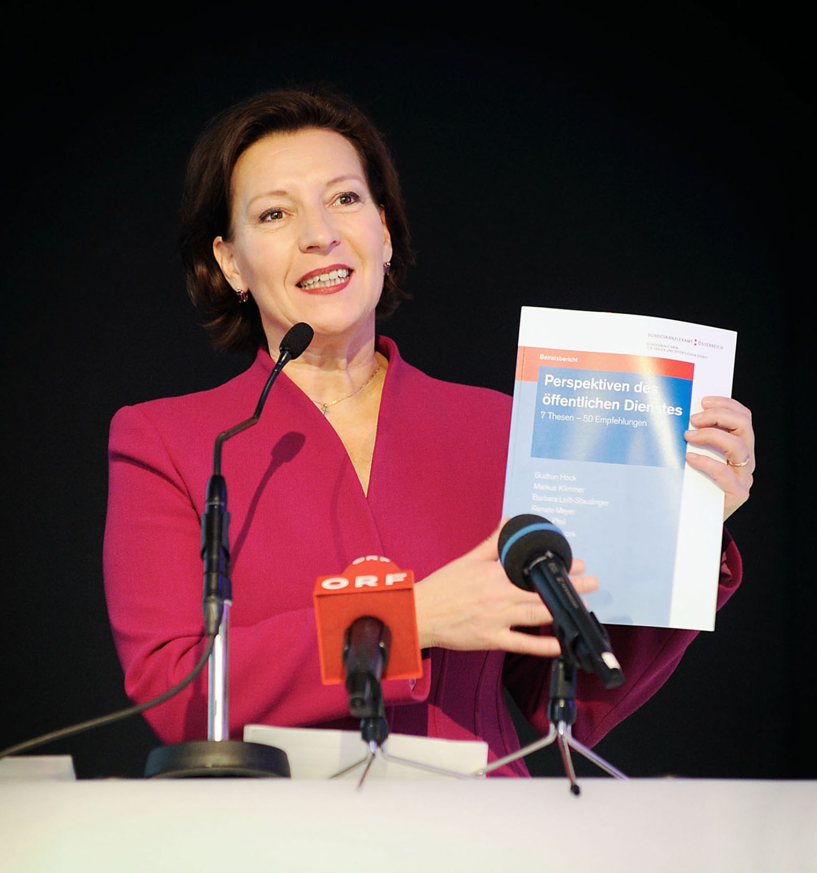 Am 10. November 2011 startete Frauenministerin Gabriele Heinisch-Hosek den von ihr initiierten Reformdialog &Ouml;ffentlicher Dienst im MuseumsQuartier.