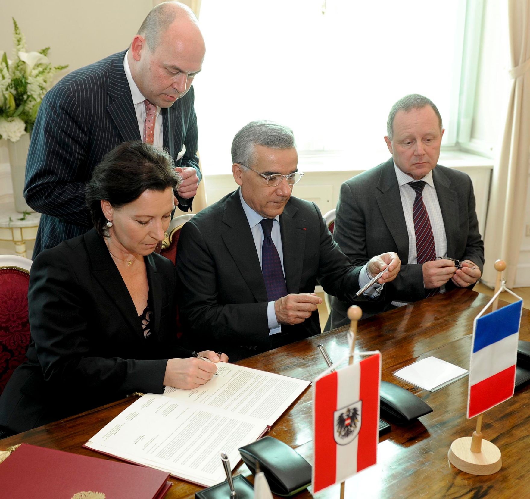 Am 7. Juni 2011, Bundesministerin Gabriele Heinisch-Hosek bei der Vertragsunterzeichnung Francophonie.