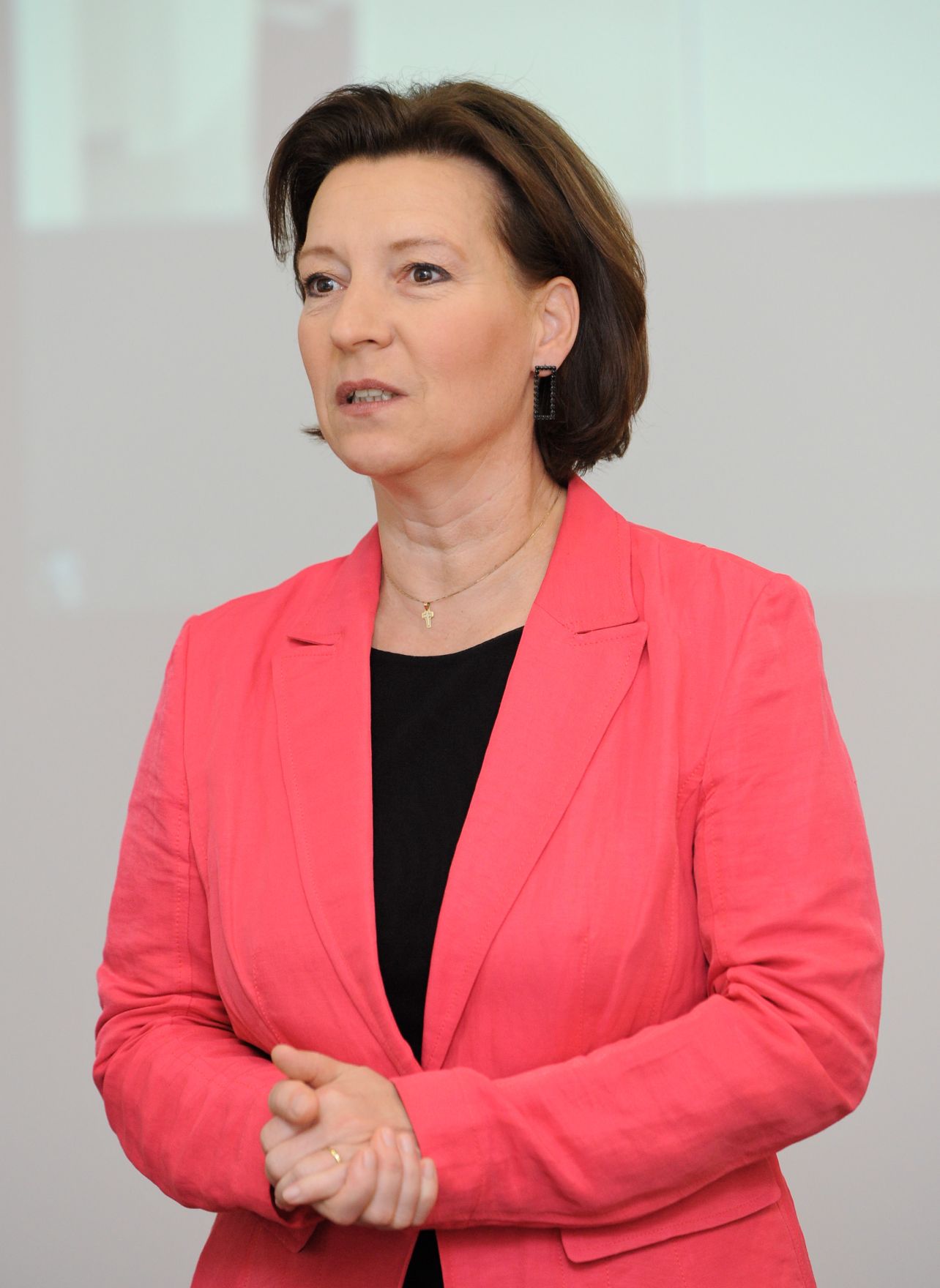 Am 23. M&auml;rz 2012 besuchte Frauenministerin Gabriele Heinisch-Hosek die Firma Securitas in Wien.