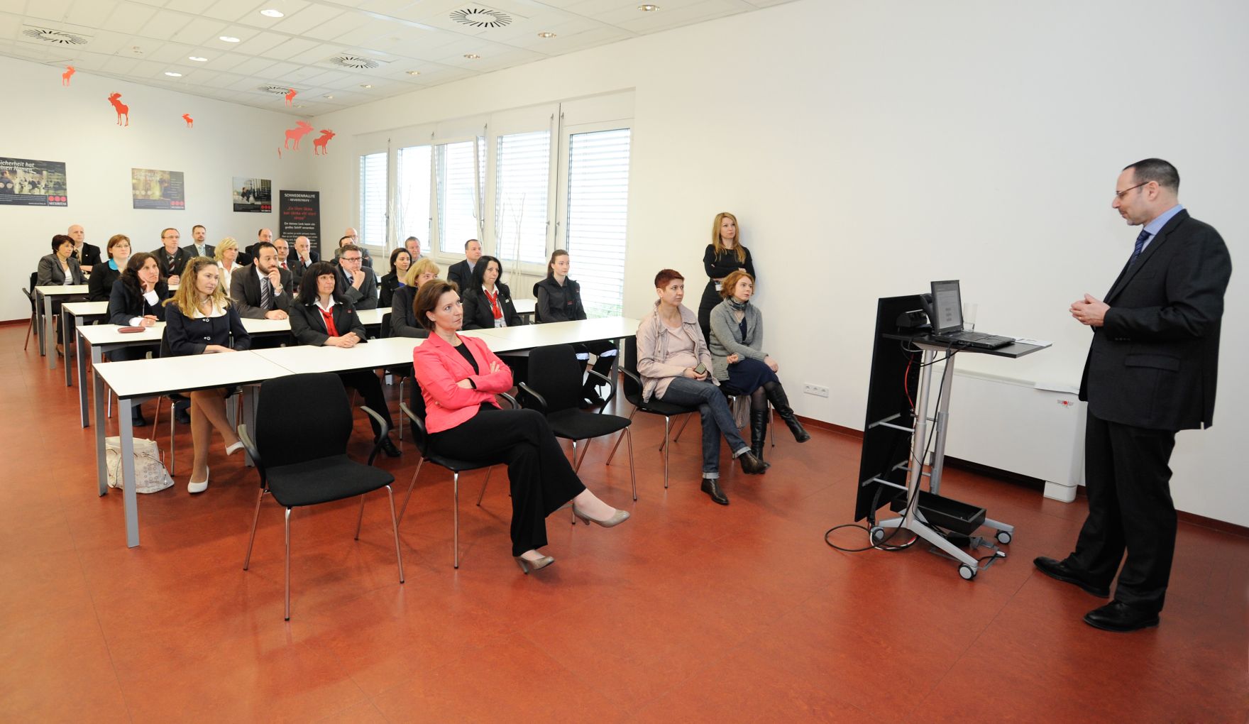 Am 23. M&auml;rz 2012 besuchte Frauenministerin Gabriele Heinisch-Hosek die Firma Securitas in Wien.