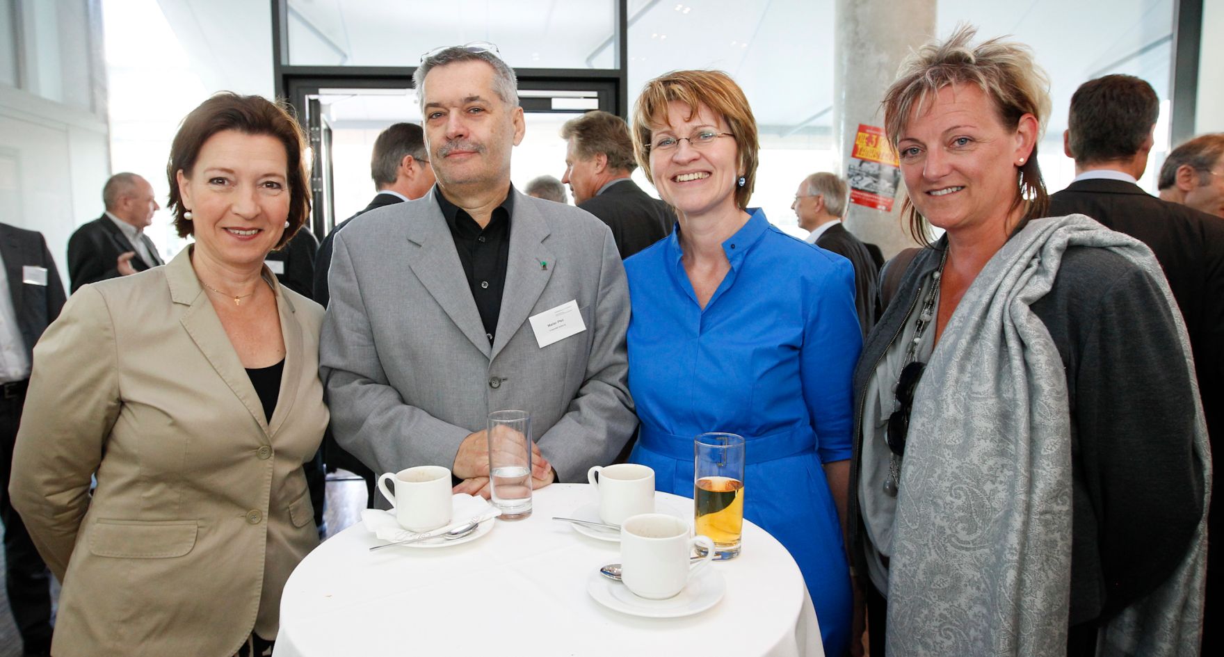 Am 26. M&auml;rz 2012 er&ouml;ffnete Bundesministerin Gabriele Heinisch-Hosek das "1. Dialogforum des Reformdialogs &Ouml;sterreich, Salzburg".