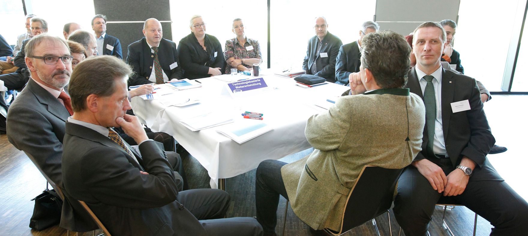 Am 26. M&auml;rz 2012 er&ouml;ffnete Bundesministerin Gabriele Heinisch-Hosek das "1. Dialogforum des Reformdialogs &Ouml;sterreich, Salzburg".