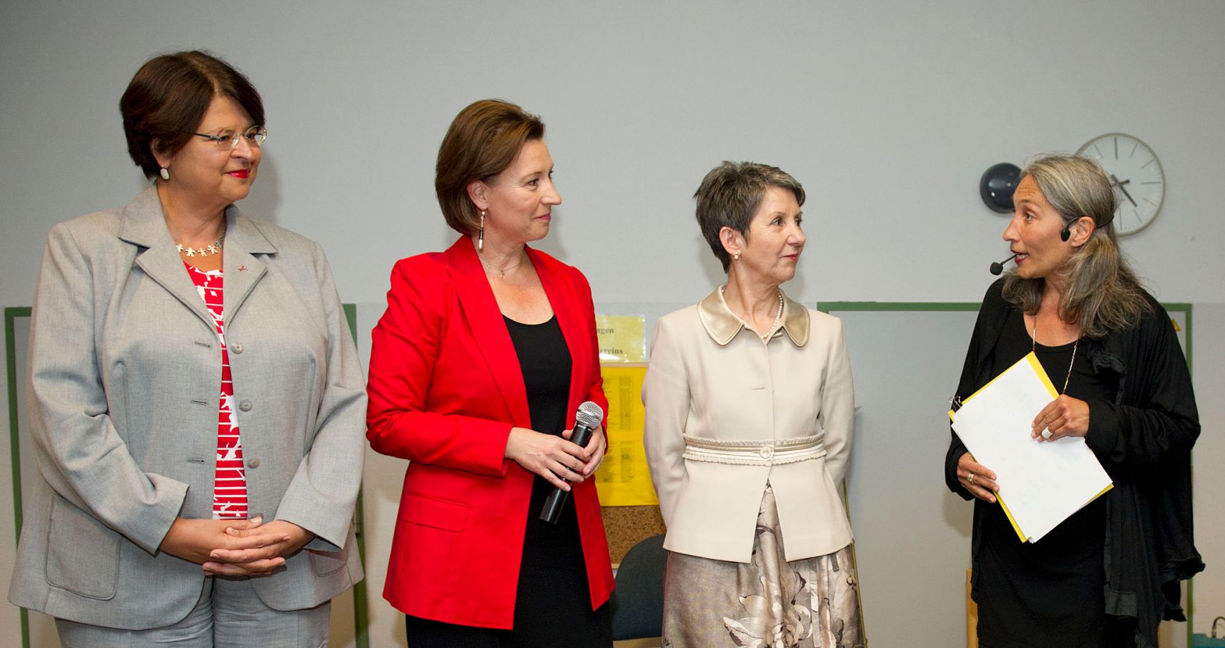 Am 5. Juni 2012 nahm Frauenministerin Gabriele Heinisch-Hosek am "Fest f&uuml;r Johanna" - Benennungsfest auf dem Johanna-Dohnal-Platz, teil.