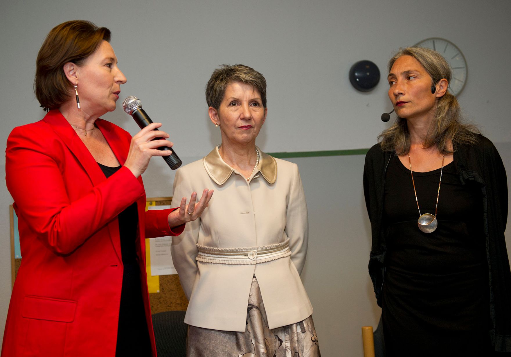 Am 5. Juni 2012 nahm Frauenministerin Gabriele Heinisch-Hosek am "Fest f&uuml;r Johanna" - Benennungsfest auf dem Johanna-Dohnal-Platz, teil.