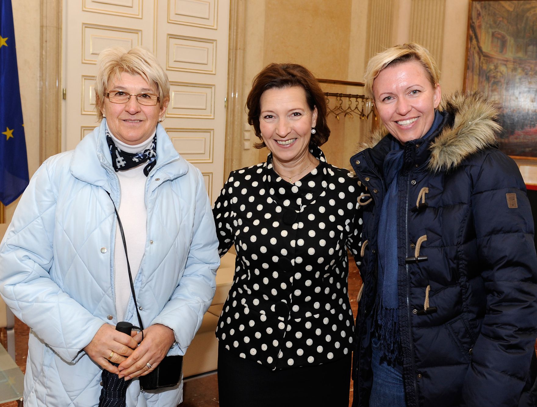 Am 26. Oktober 2012 empfing Frauenministerin Gabriele Heinisch-Hosek im Rahmen des Nationalfeiertages Besucherinnen und Besucher im Bundeskanzleramt.