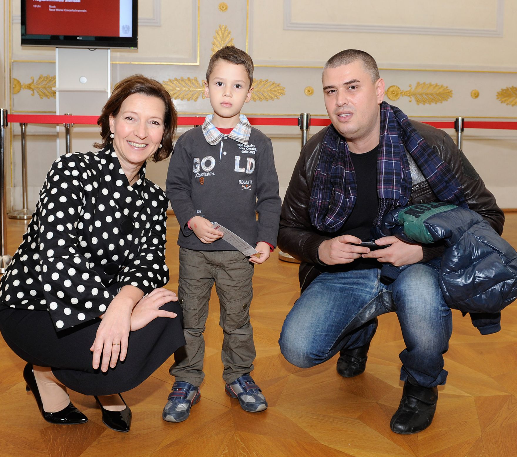 Am 26. Oktober 2012 empfing Frauenministerin Gabriele Heinisch-Hosek im Rahmen des Nationalfeiertages Besucherinnen und Besucher im Bundeskanzleramt.