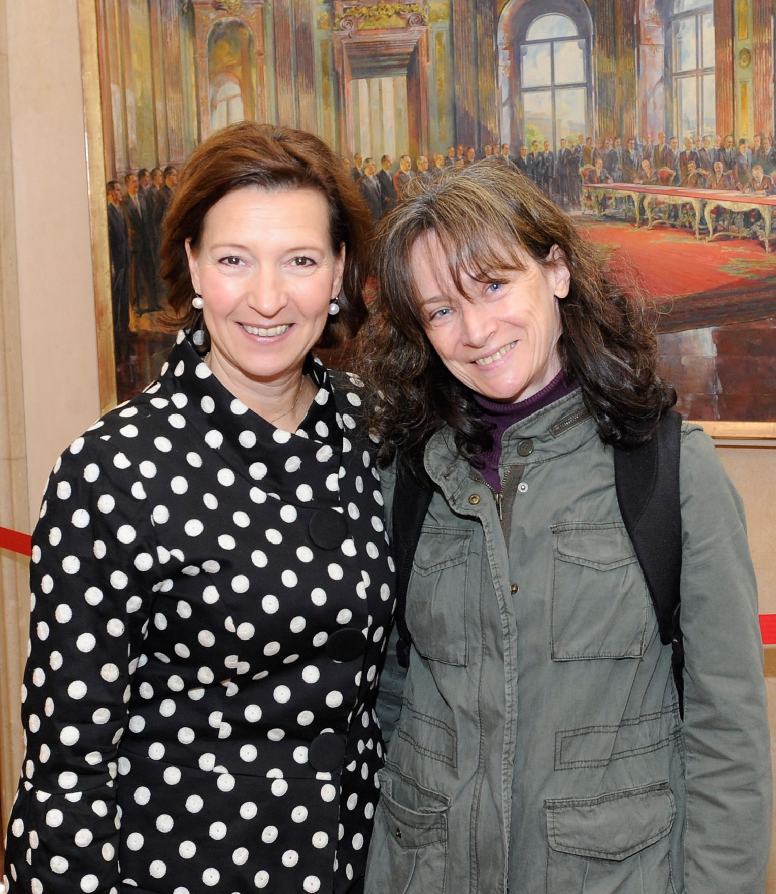 Am 26. Oktober 2012 empfing Frauenministerin Gabriele Heinisch-Hosek im Rahmen des Nationalfeiertages Besucherinnen und Besucher im Bundeskanzleramt.