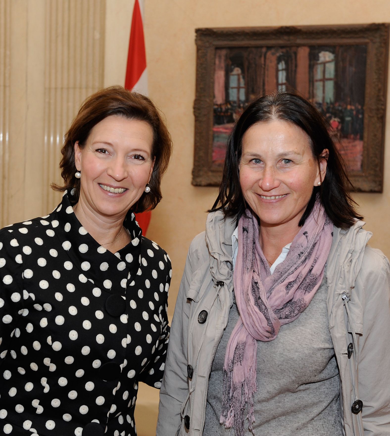 Am 26. Oktober 2012 empfing Frauenministerin Gabriele Heinisch-Hosek im Rahmen des Nationalfeiertages Besucherinnen und Besucher im Bundeskanzleramt.