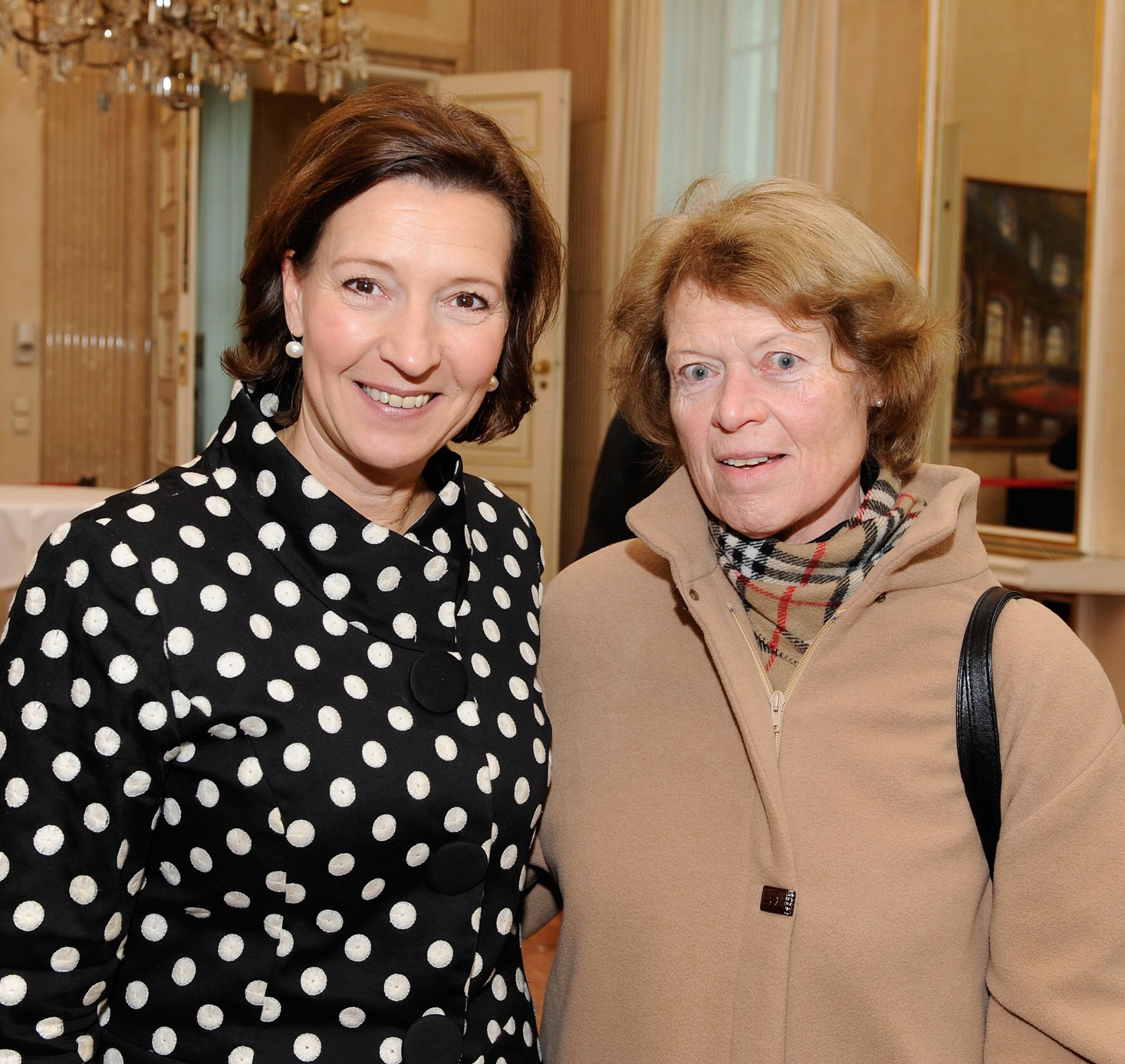 Am 26. Oktober 2012 empfing Frauenministerin Gabriele Heinisch-Hosek im Rahmen des Nationalfeiertages Besucherinnen und Besucher im Bundeskanzleramt.