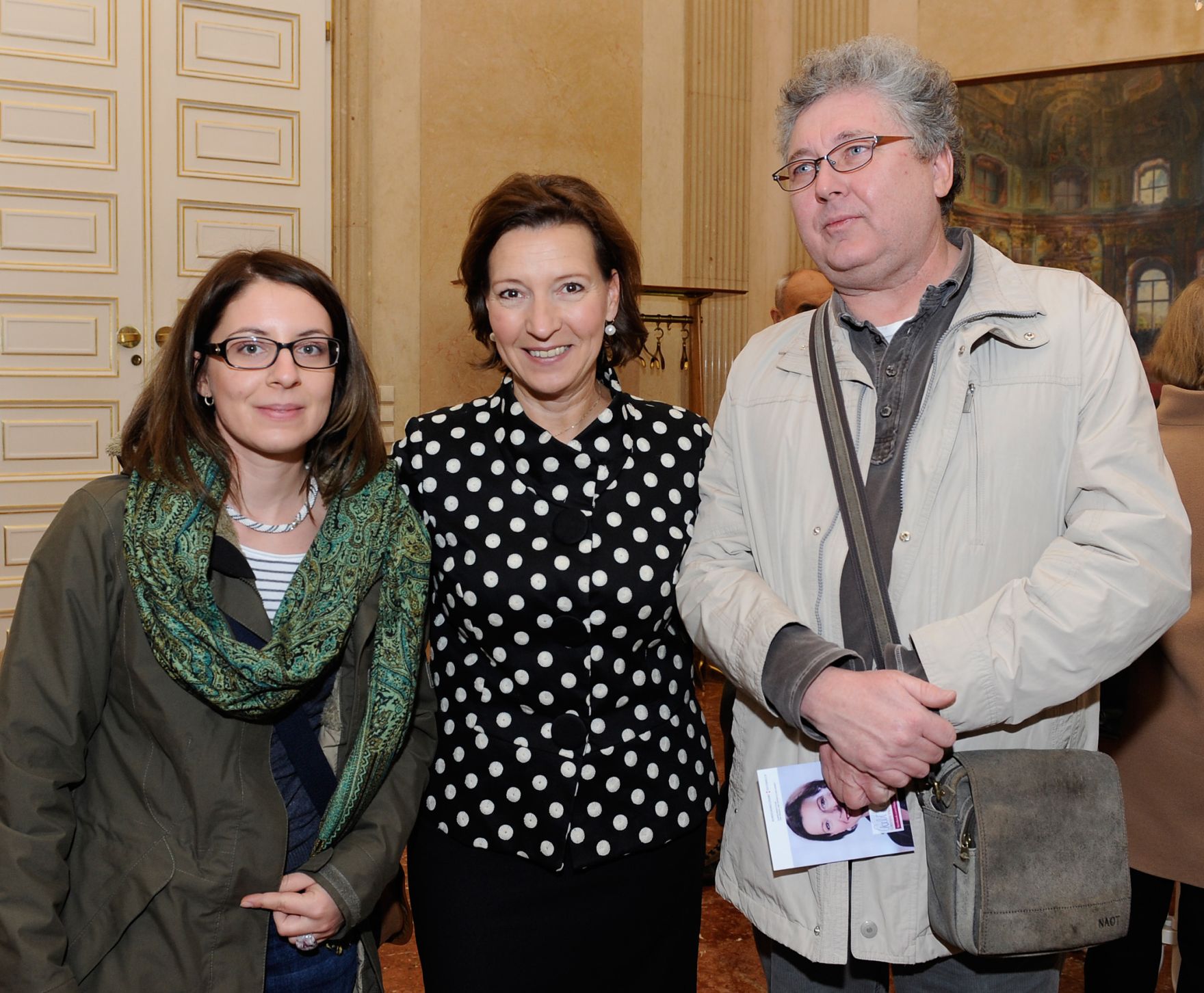 Am 26. Oktober 2012 empfing Frauenministerin Gabriele Heinisch-Hosek im Rahmen des Nationalfeiertages Besucherinnen und Besucher im Bundeskanzleramt.
