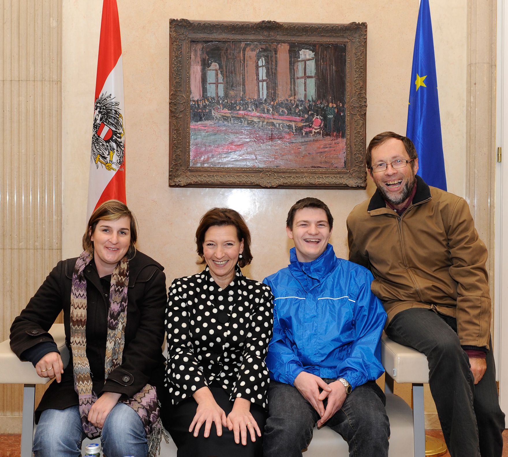 Am 26. Oktober 2012 empfing Frauenministerin Gabriele Heinisch-Hosek im Rahmen des Nationalfeiertages Besucherinnen und Besucher im Bundeskanzleramt.