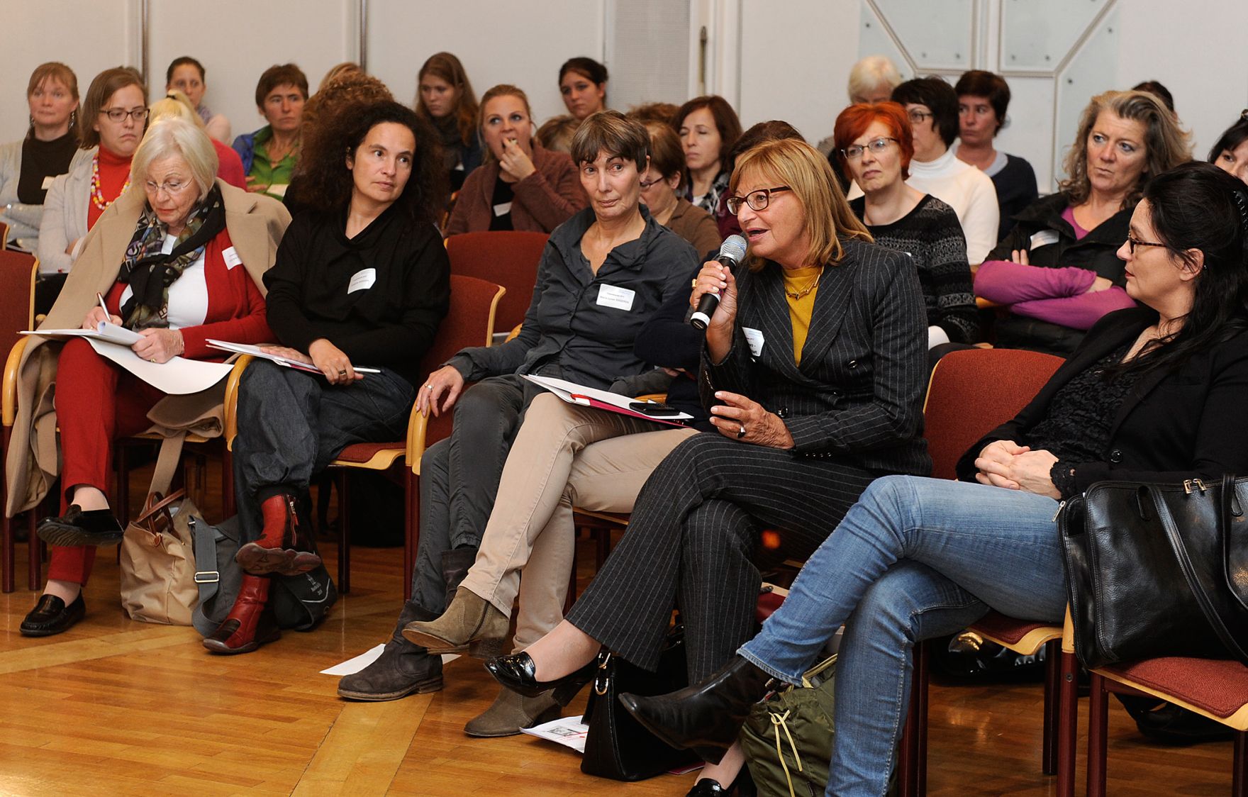 Am 5. November 2012 er&ouml;ffnete Frauenministerin Gabriele Heinisch-Hosek die Frauenenquete &quot;Frauen.K&ouml;rper.Politiken&quot; im Bundesministerium f&uuml;r Gesundheit.