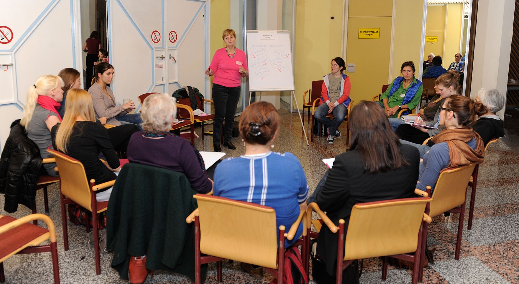 Am 5. November 2012 er&ouml;ffnete Frauenministerin Gabriele Heinisch-Hosek die Frauenenquete &quot;Frauen.K&ouml;rper.Politiken&quot; im Bundesministerium f&uuml;r Gesundheit.