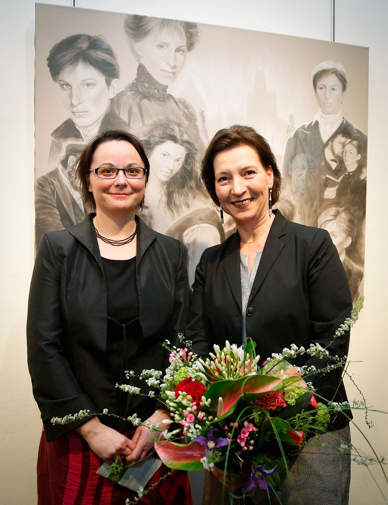 Am 16. April 2013 er&ouml;ffnete Frauenministerin Gabriele Heinisch-Hosek die Ausstellung D.A.A. (Diversity Arts Austria) im Bulgarischen Kulturinstitut.