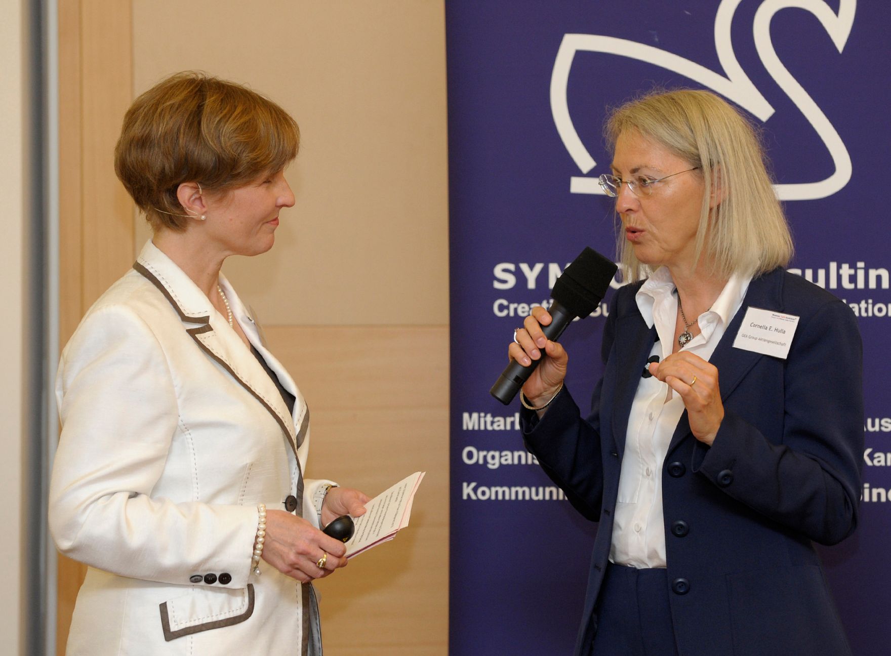 Am 6. Mai 2013 lud Frauenministerin Gabriele Heinisch-Hosek zum &bdquo;Women Talk Business Symposium 2013 &ndash; Erfolgsfaktor Frau: Quote &amp; Co im Wirksamkeits-Test&ldquo;.