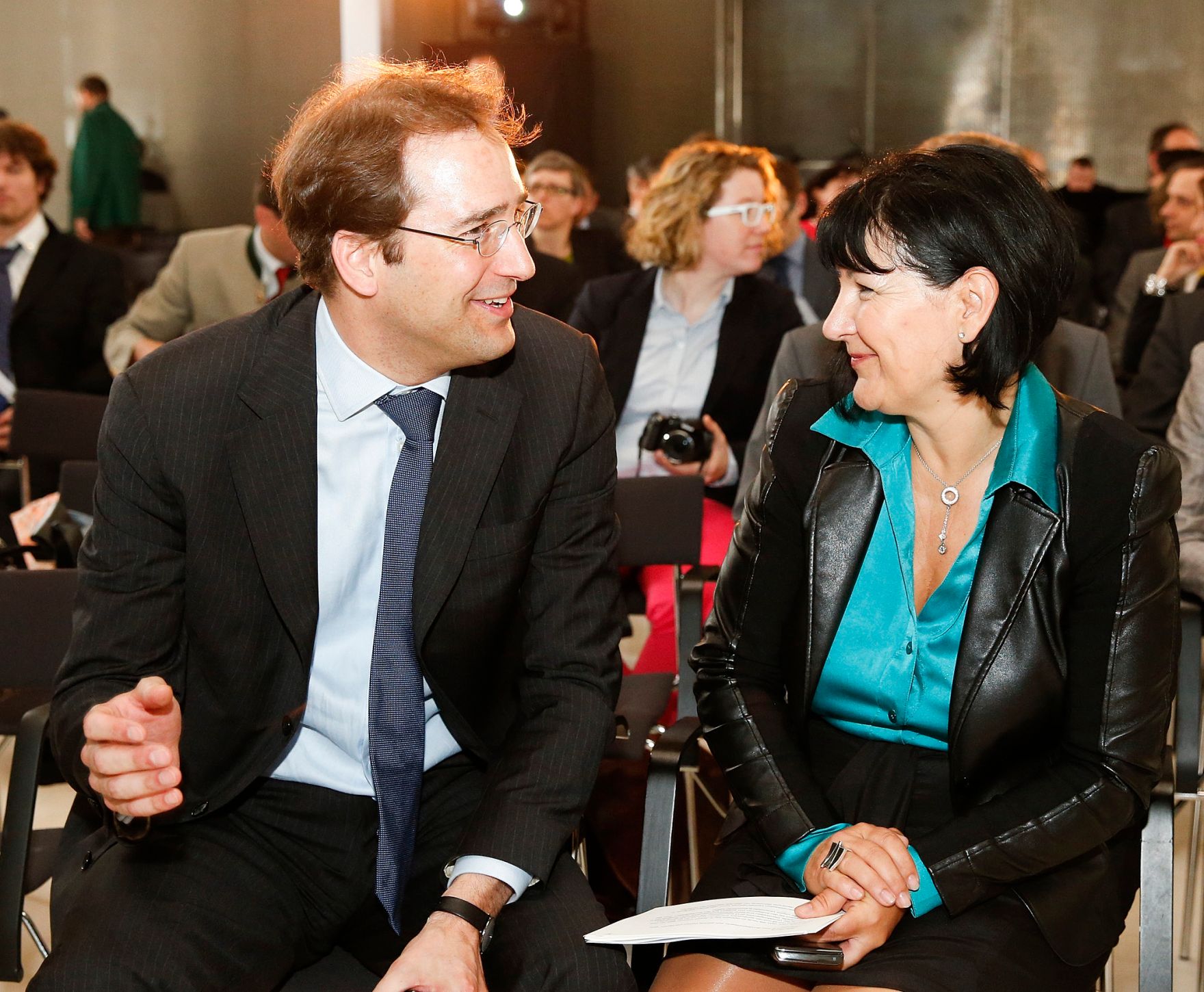 Am 7. Mai 2013 &uuml;berreichte Beamtenministerin Gabriele Heinisch-Hosek den Verwaltungspreis 2013 in der Akademie der Wissenschaften.