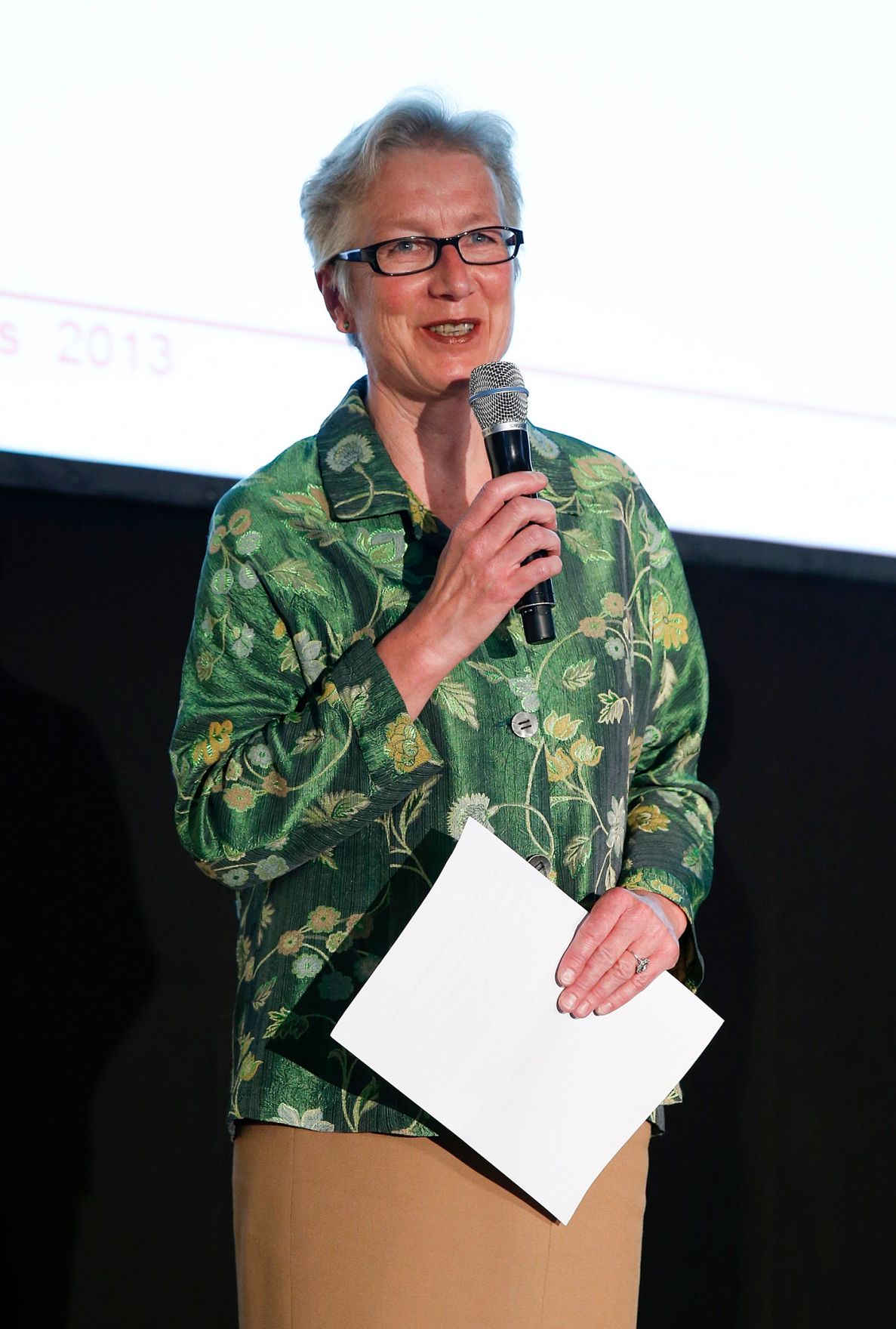 Am 7. Mai 2013 &uuml;berreichte Beamtenministerin Gabriele Heinisch-Hosek den Verwaltungspreis 2013 in der Akademie der Wissenschaften.