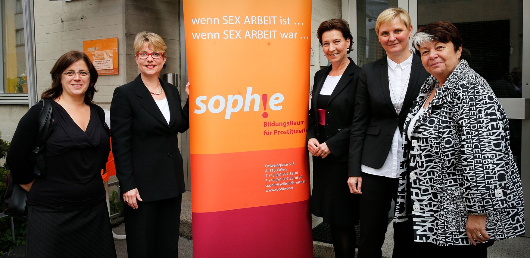 Am 11. Juni 2013 besuchte Frauenministerin Gabriele Heinisch-Hosek die Feier "10 Jahre SOPHIE BildungsRaum - 10 Jahre Beratung f&uuml;r SexarbeiterInnen" in Wien.