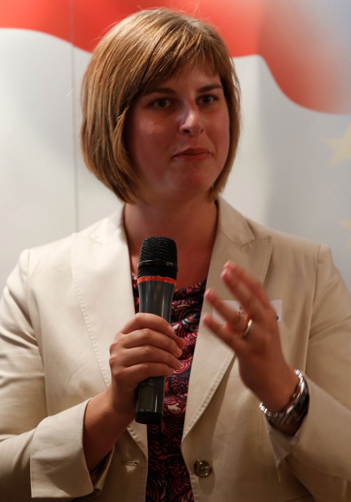 Am 24. Juni 2013 nahm Frauenministerin Gabriele Heinisch-Hosek an der Abschlussveranstaltung im Rahmen des Cross Mentoring Programms des Bundes teil.