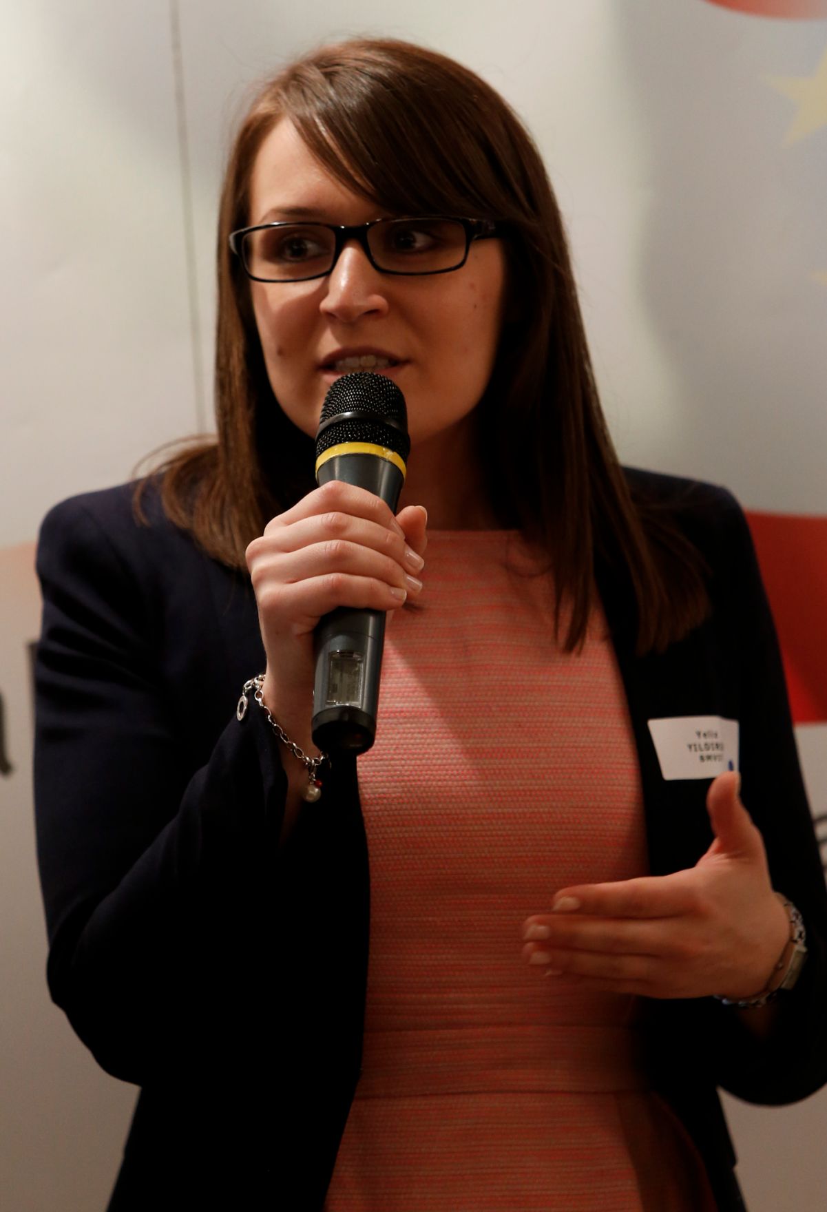 Am 24. Juni 2013 nahm Frauenministerin Gabriele Heinisch-Hosek an der Abschlussveranstaltung im Rahmen des Cross Mentoring Programms des Bundes teil.