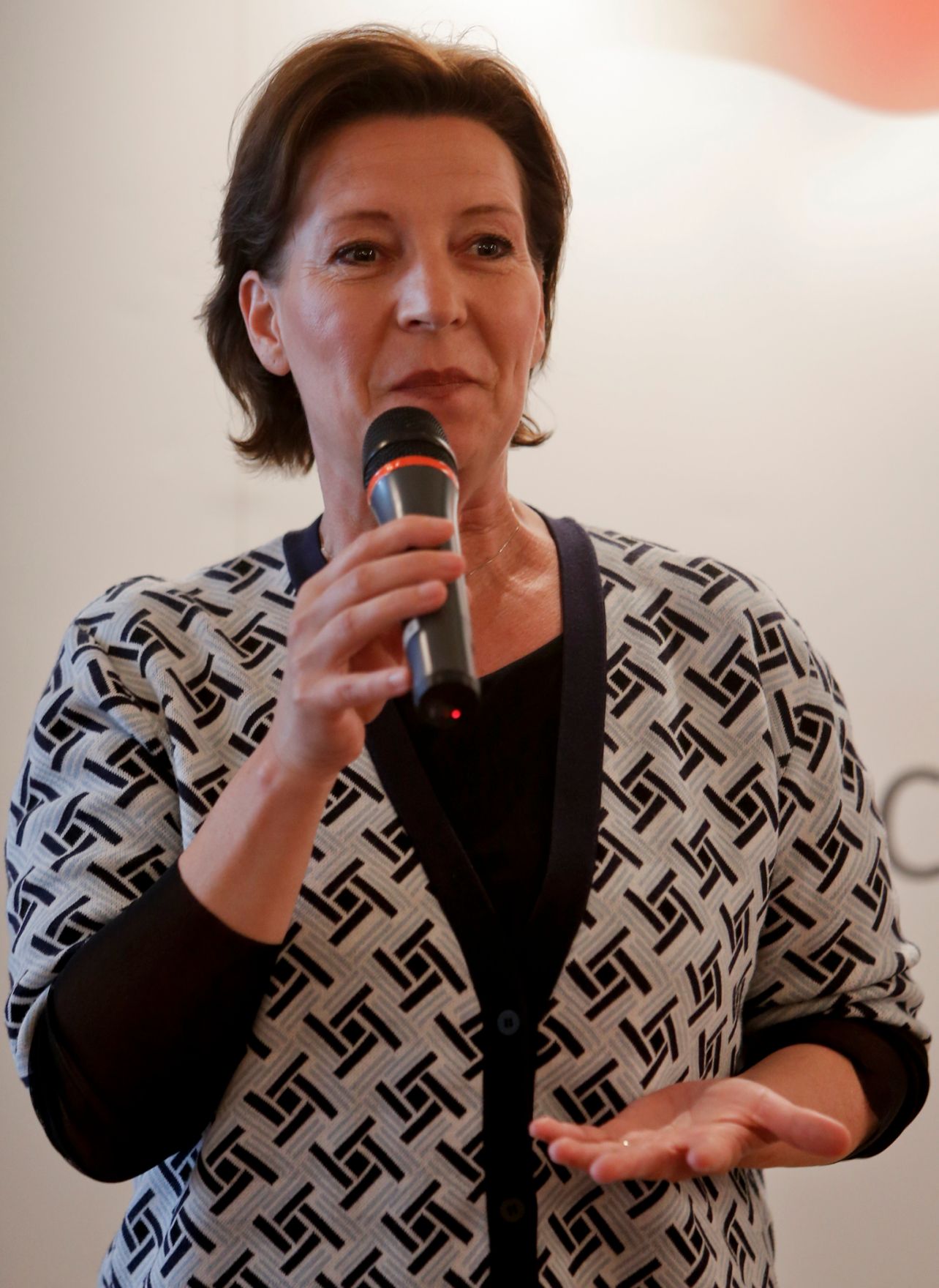 Am 24. Juni 2013 nahm Frauenministerin Gabriele Heinisch-Hosek (im Bild) an der Abschlussveranstaltung im Rahmen des Cross Mentoring Programms des Bundes teil.