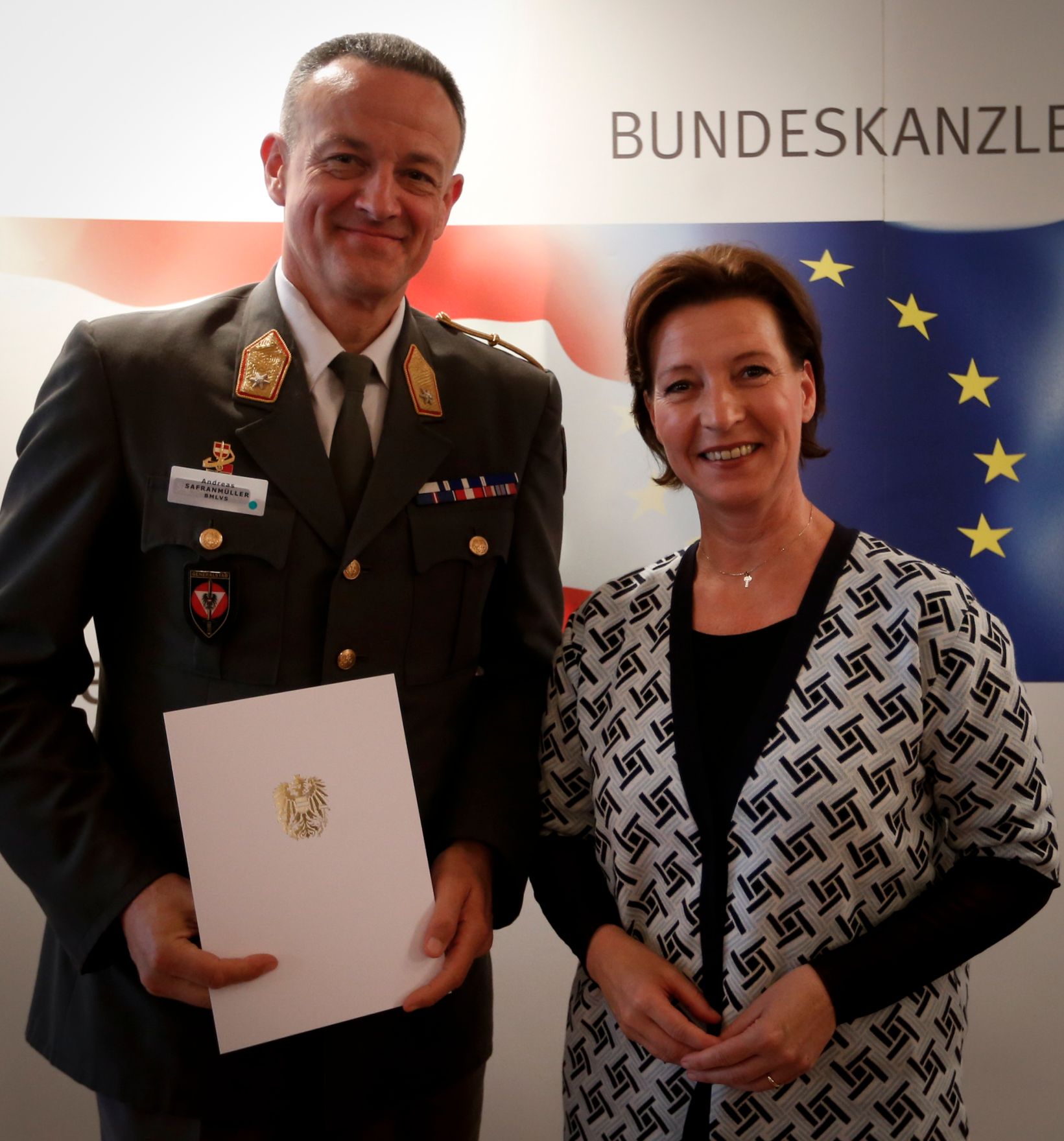 Am 24. Juni 2013 nahm Frauenministerin Gabriele Heinisch-Hosek an der Abschlussveranstaltung im Rahmen des Cross Mentoring Programms des Bundes teil.