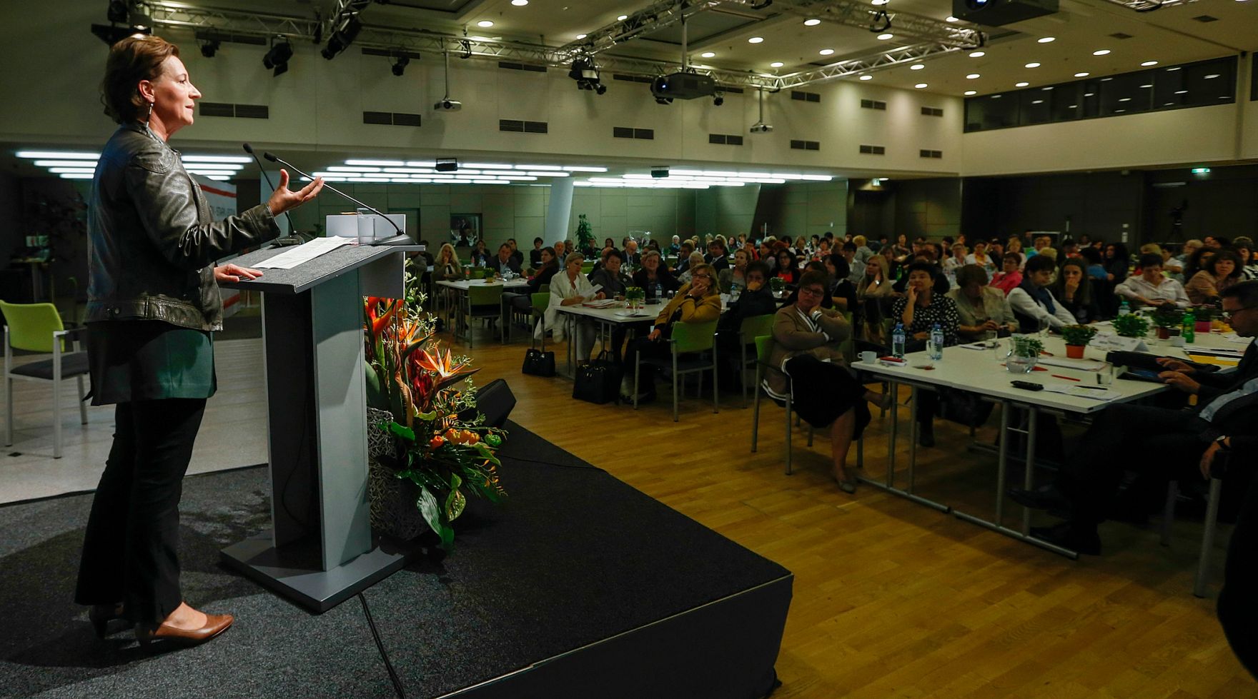 Am 13. September 2013 hielt Frauenministerin Gabriele Heinisch-Hosek Begr&uuml;&szlig;ungsworte bei der Bundesfrauenkonferenz der PRO-GE im &Ouml;GB-Catamaran.