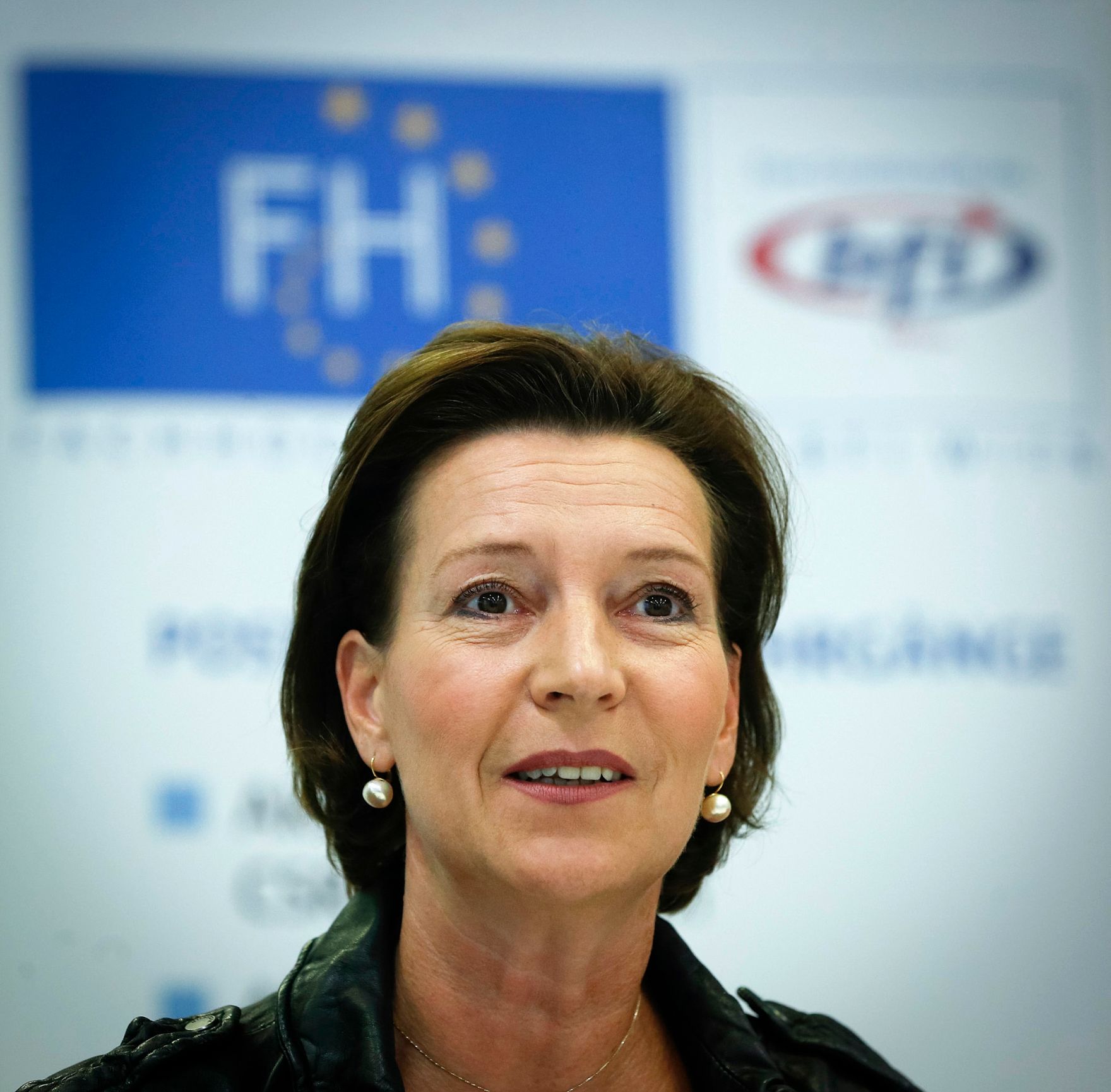 Am 23. September 2013 pr&auml;sentierte Frauenministerin Gabriele Heinsich-Hosek (im Bild) das &quot;Babymonat&quot; an der Fachhochschule des bfi Wien GmbH.