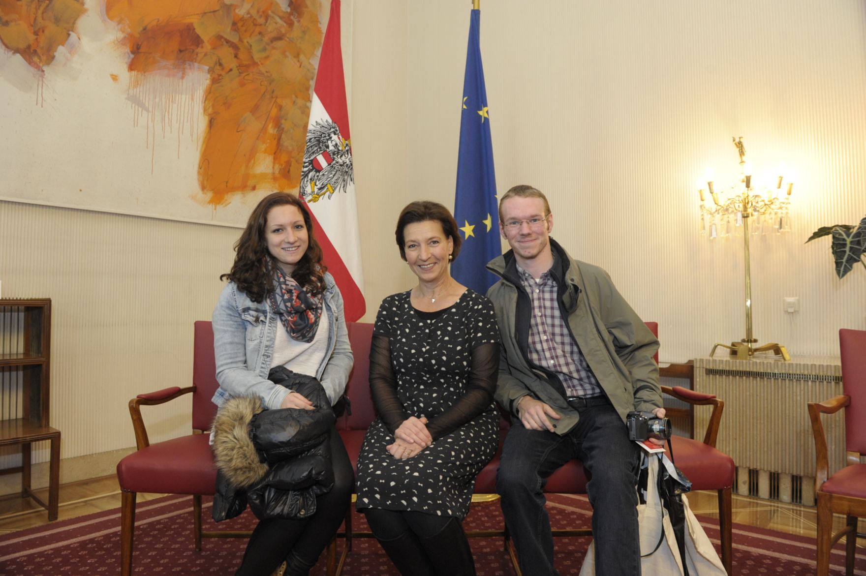 Am 26. Oktober 2013 empfing Frauenministerin Gabriele Heinisch-Hosek im Rahmen des Nationalfeiertages Besucherinnen und Besucher im Bundeskanzleramt.