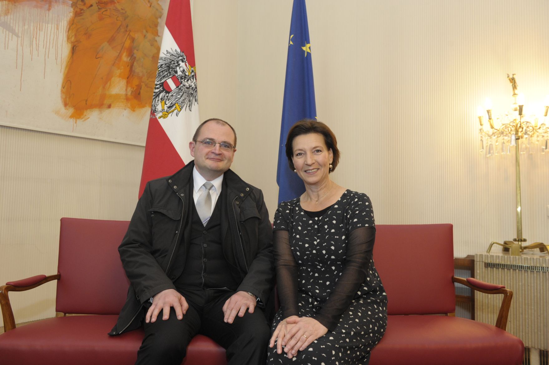 Am 26. Oktober 2013 empfing Frauenministerin Gabriele Heinisch-Hosek im Rahmen des Nationalfeiertages Besucherinnen und Besucher im Bundeskanzleramt.