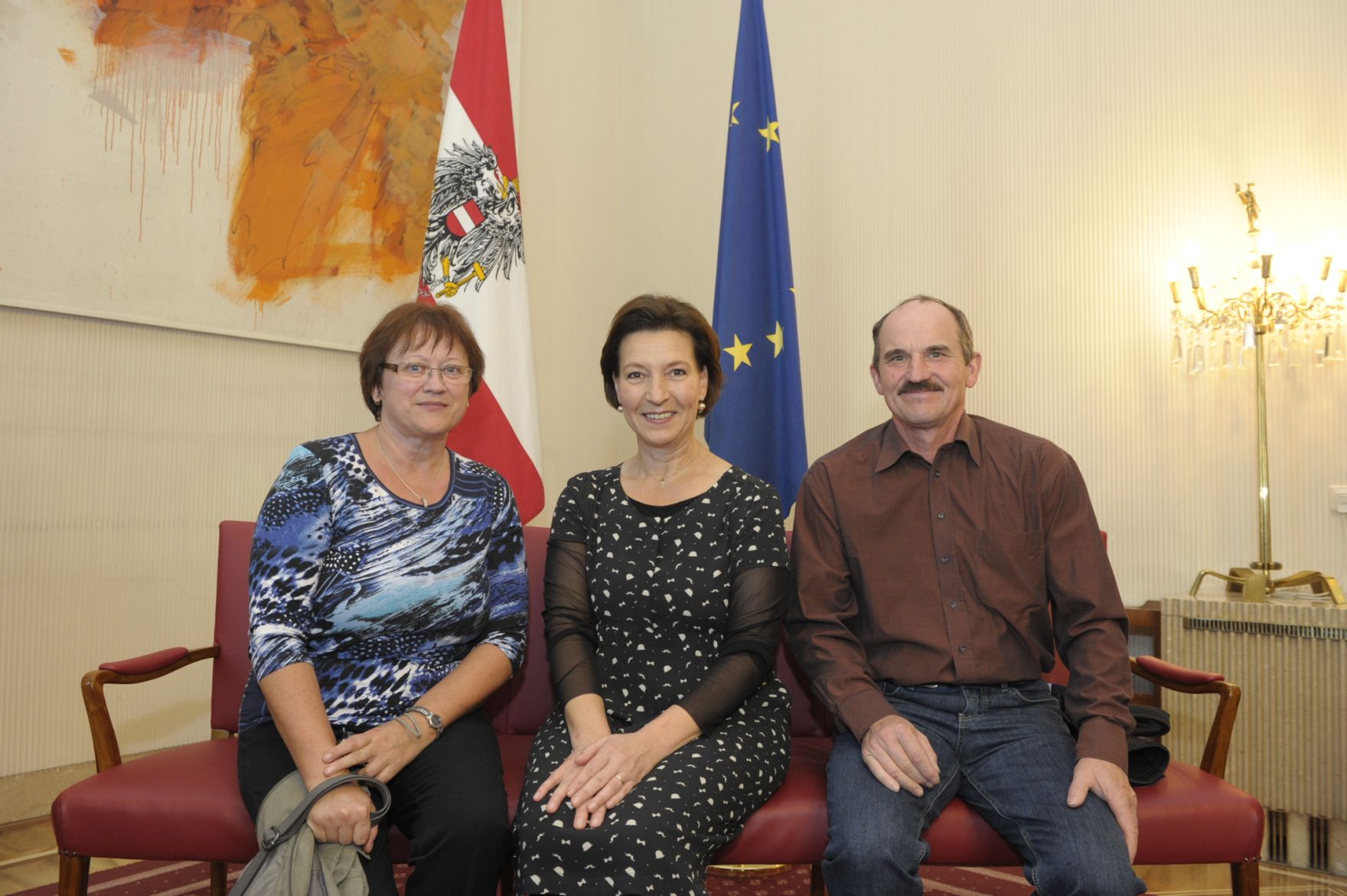 Am 26. Oktober 2013 empfing Frauenministerin Gabriele Heinisch-Hosek im Rahmen des Nationalfeiertages Besucherinnen und Besucher im Bundeskanzleramt.