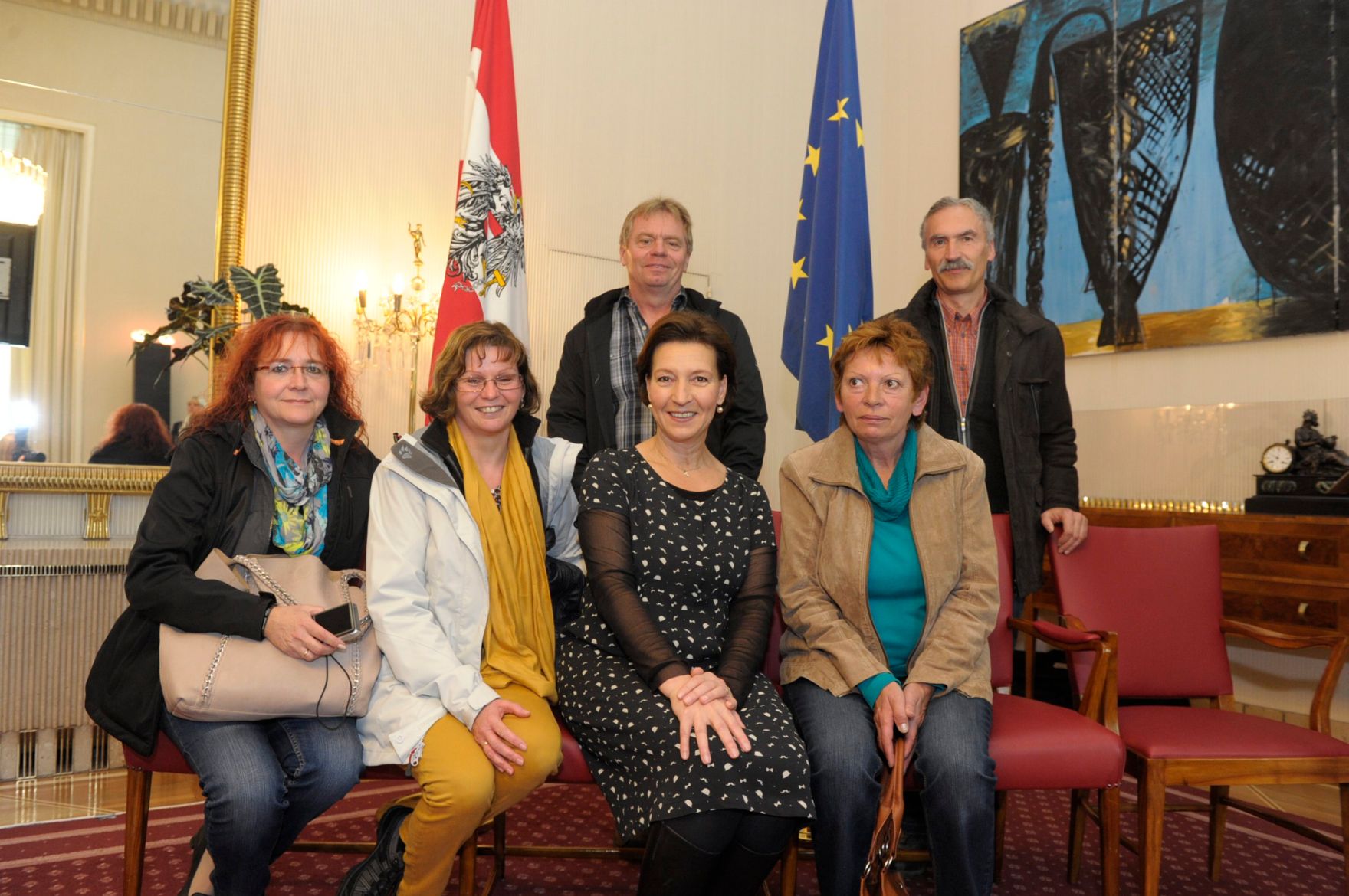 Am 26. Oktober 2013 empfing Frauenministerin Gabriele Heinisch-Hosek im Rahmen des Nationalfeiertages Besucherinnen und Besucher im Bundeskanzleramt.