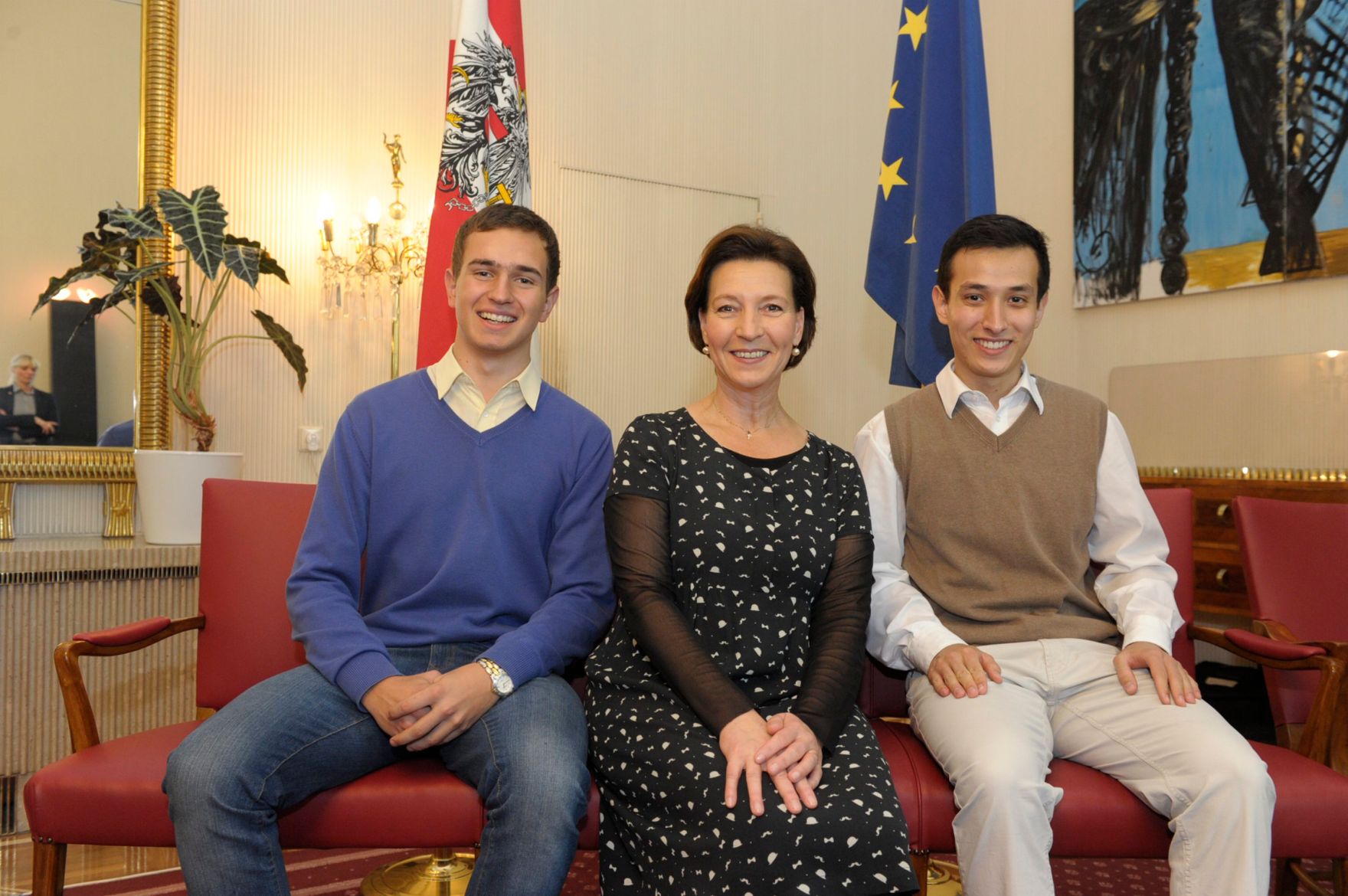 Am 26. Oktober 2013 empfing Frauenministerin Gabriele Heinisch-Hosek im Rahmen des Nationalfeiertages Besucherinnen und Besucher im Bundeskanzleramt.