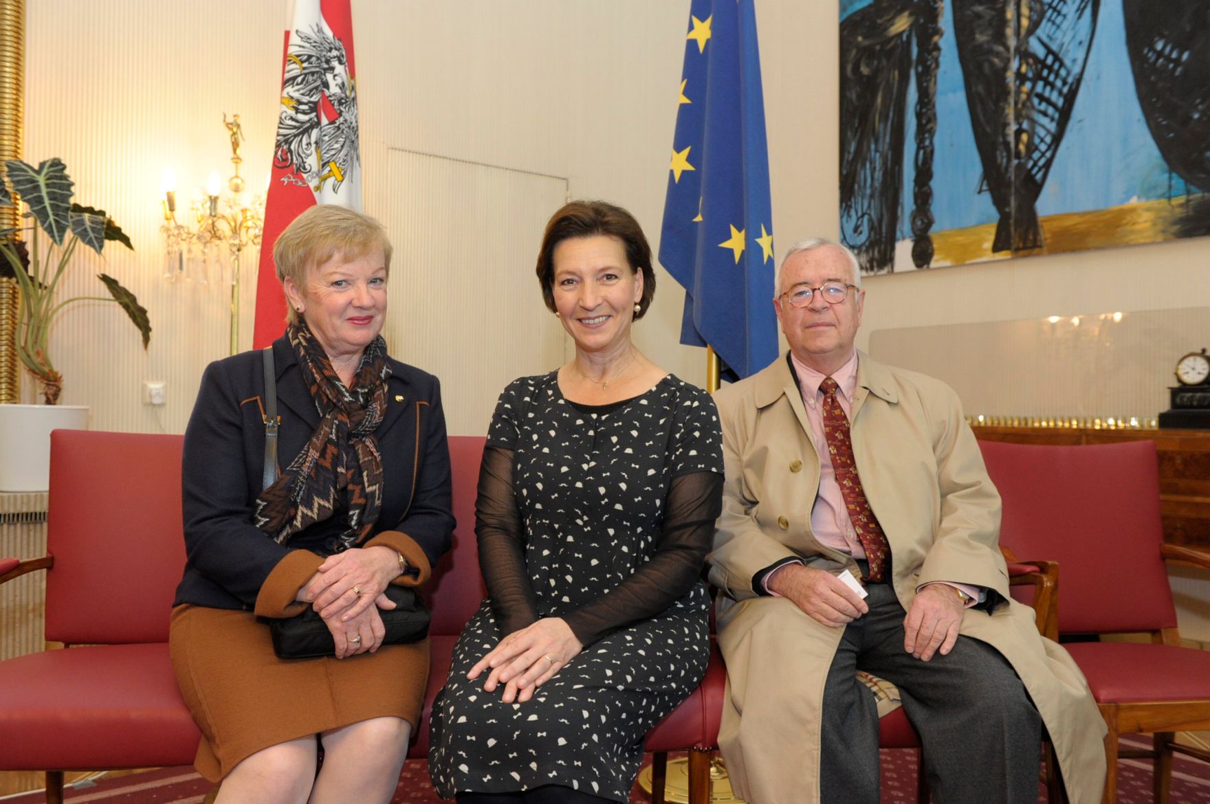 Am 26. Oktober 2013 empfing Frauenministerin Gabriele Heinisch-Hosek im Rahmen des Nationalfeiertages Besucherinnen und Besucher im Bundeskanzleramt.