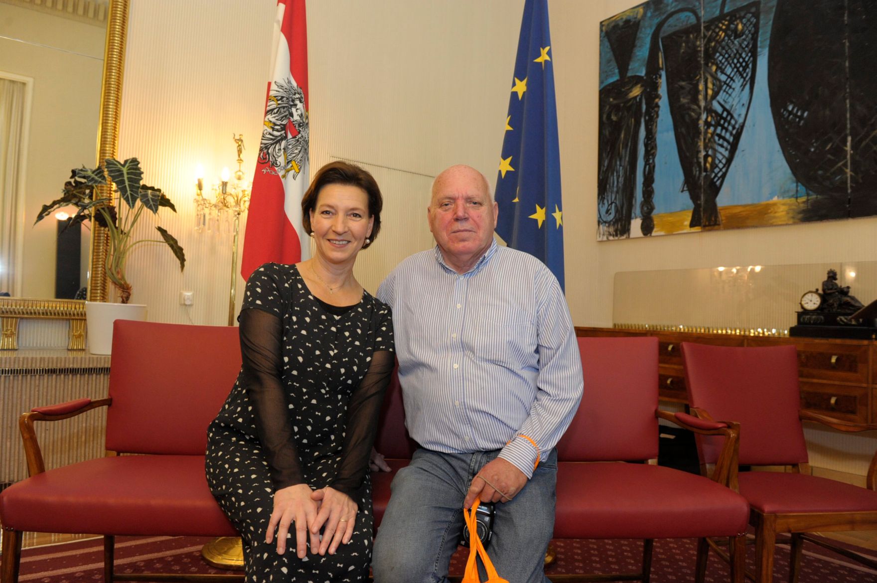 Am 26. Oktober 2013 empfing Frauenministerin Gabriele Heinisch-Hosek im Rahmen des Nationalfeiertages Besucherinnen und Besucher im Bundeskanzleramt.