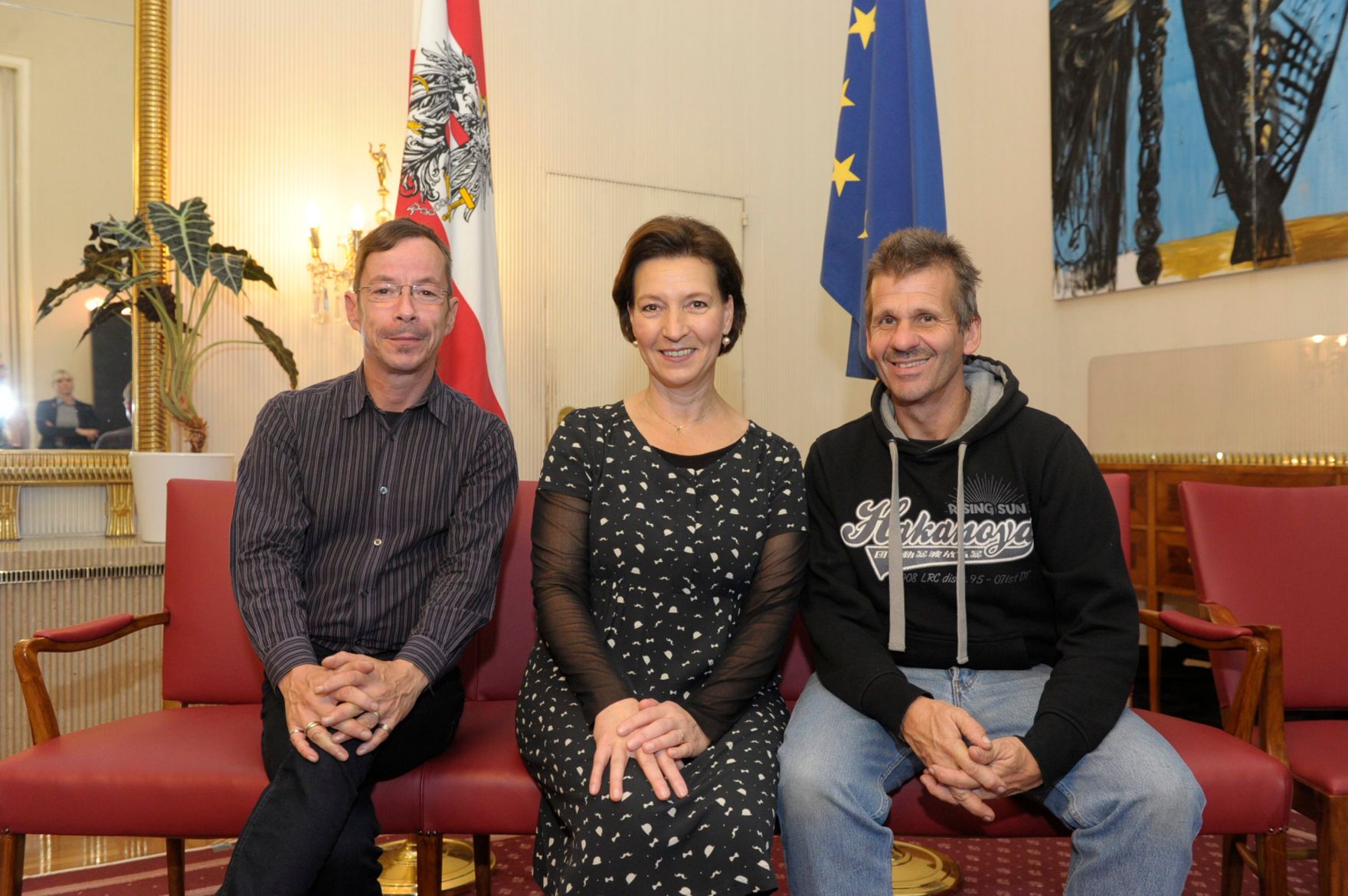 Am 26. Oktober 2013 empfing Frauenministerin Gabriele Heinisch-Hosek im Rahmen des Nationalfeiertages Besucherinnen und Besucher im Bundeskanzleramt.