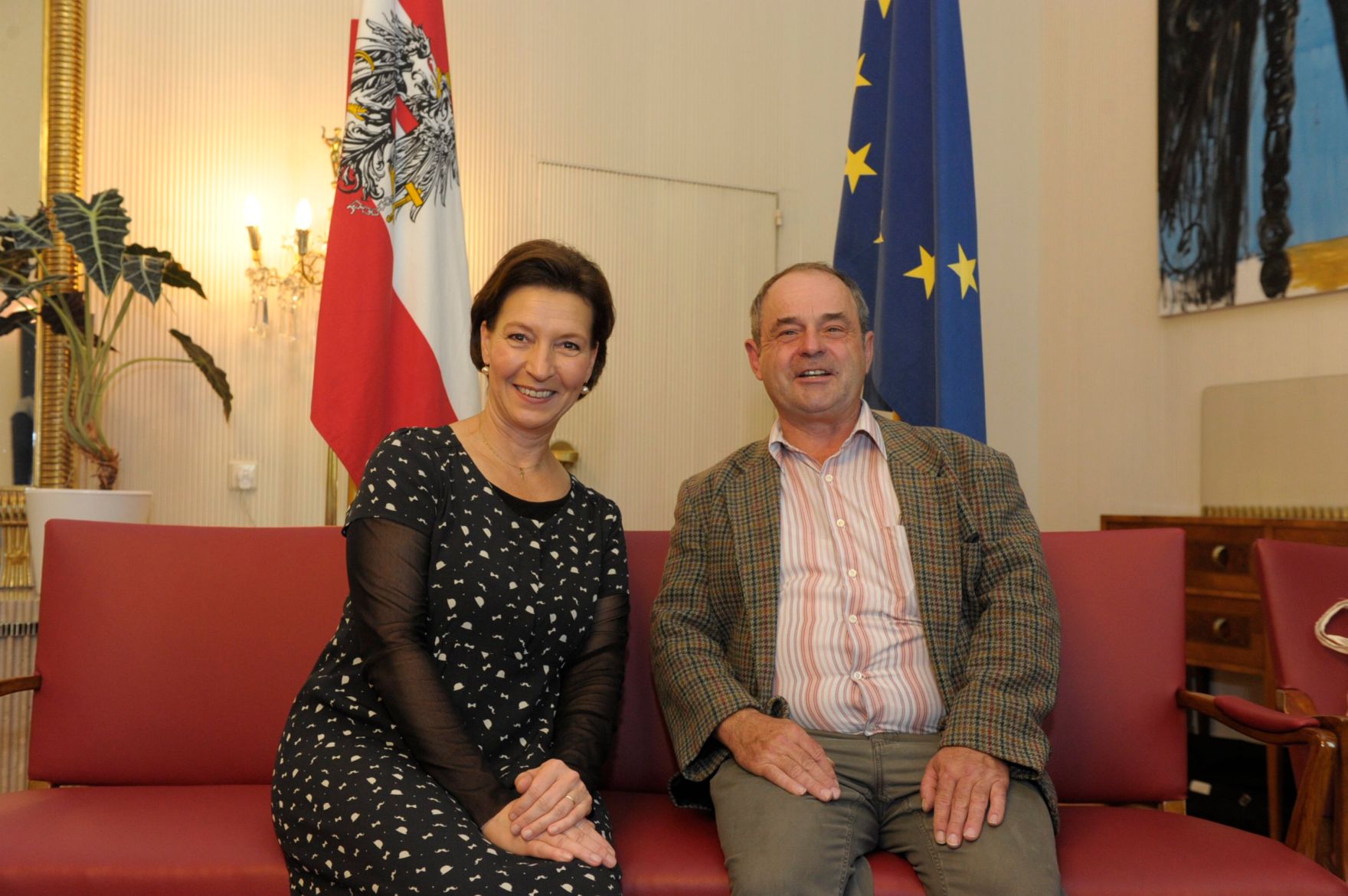 Am 26. Oktober 2013 empfing Frauenministerin Gabriele Heinisch-Hosek im Rahmen des Nationalfeiertages Besucherinnen und Besucher im Bundeskanzleramt.
