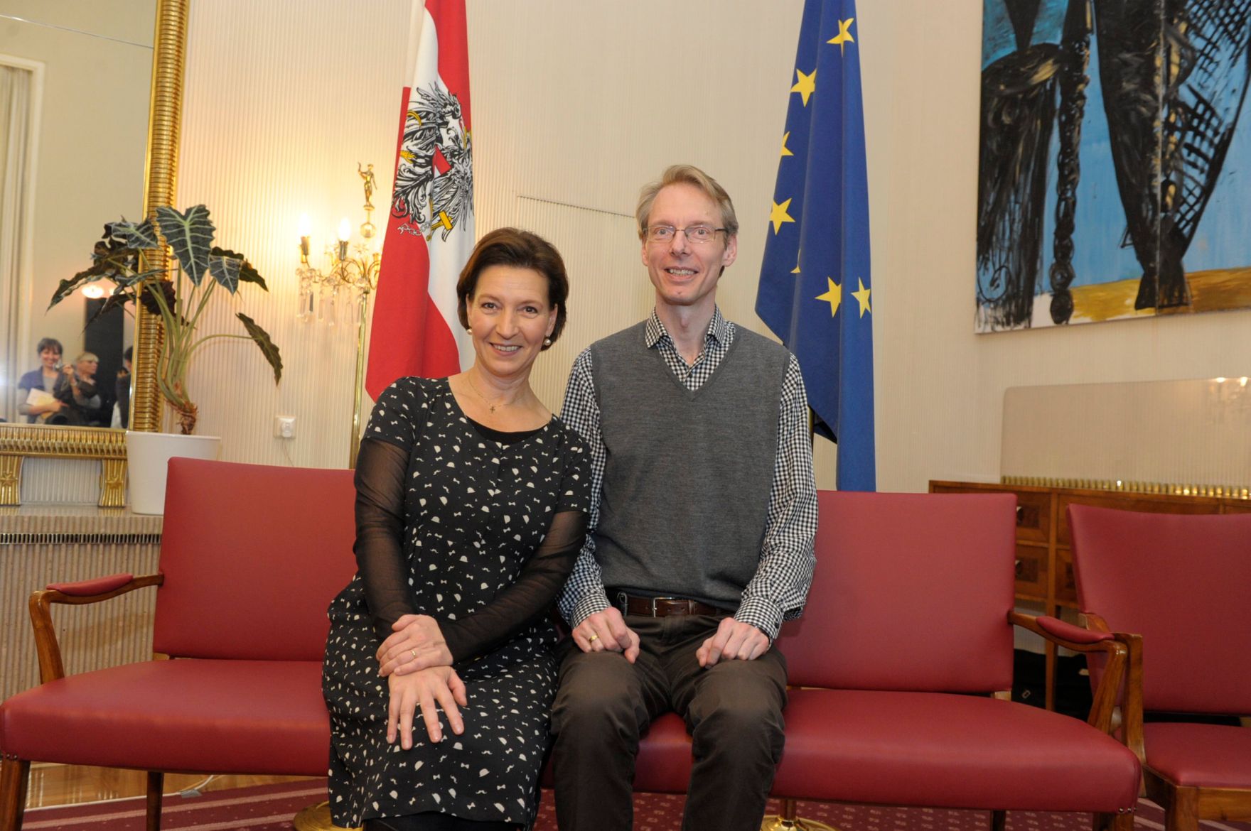 Am 26. Oktober 2013 empfing Frauenministerin Gabriele Heinisch-Hosek im Rahmen des Nationalfeiertages Besucherinnen und Besucher im Bundeskanzleramt.