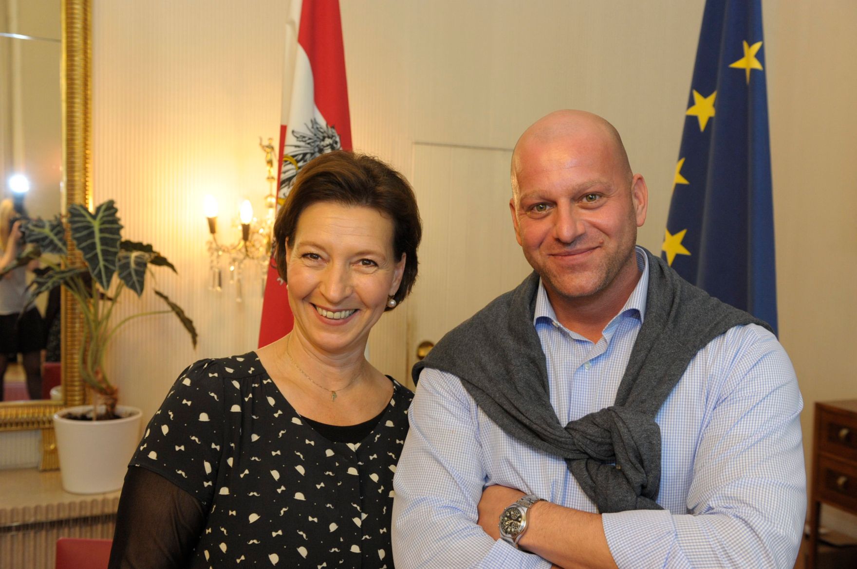 Am 26. Oktober 2013 empfing Frauenministerin Gabriele Heinisch-Hosek im Rahmen des Nationalfeiertages Besucherinnen und Besucher im Bundeskanzleramt.