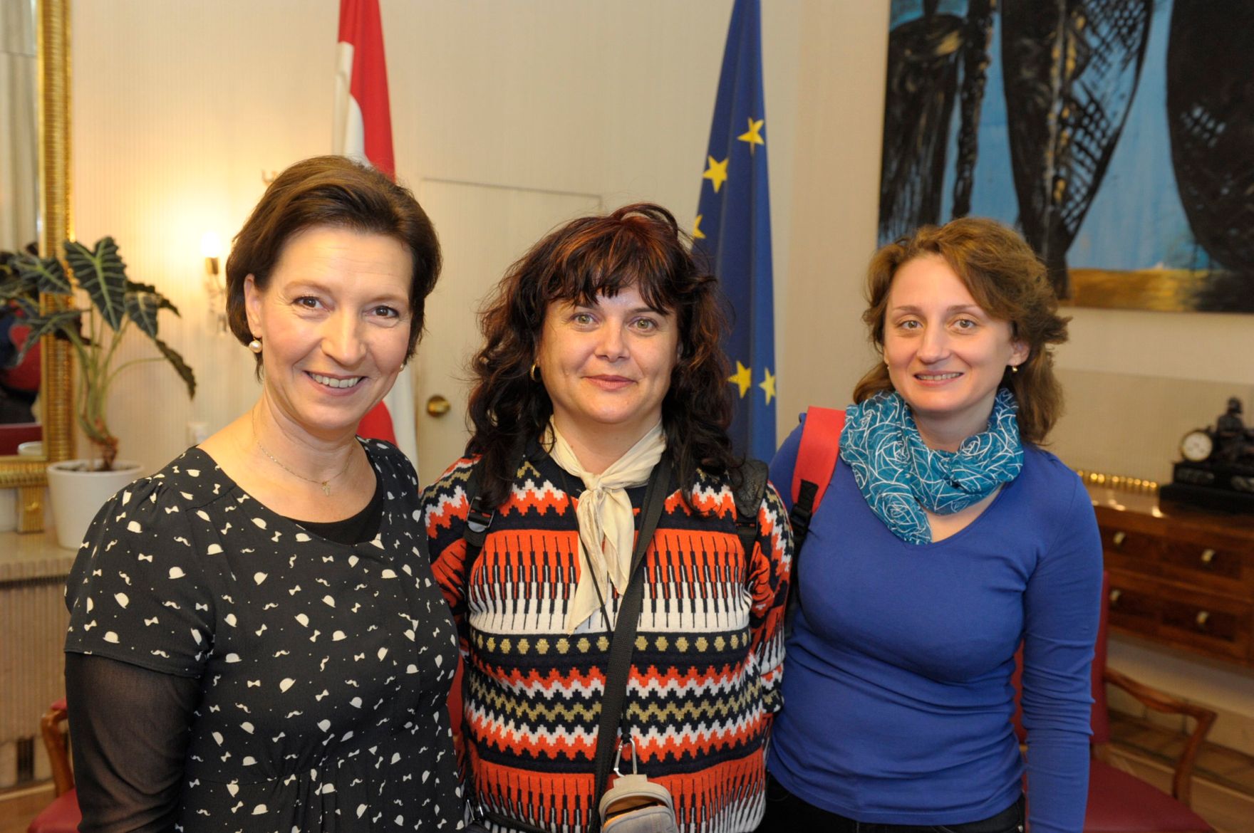 Am 26. Oktober 2013 empfing Frauenministerin Gabriele Heinisch-Hosek im Rahmen des Nationalfeiertages Besucherinnen und Besucher im Bundeskanzleramt.