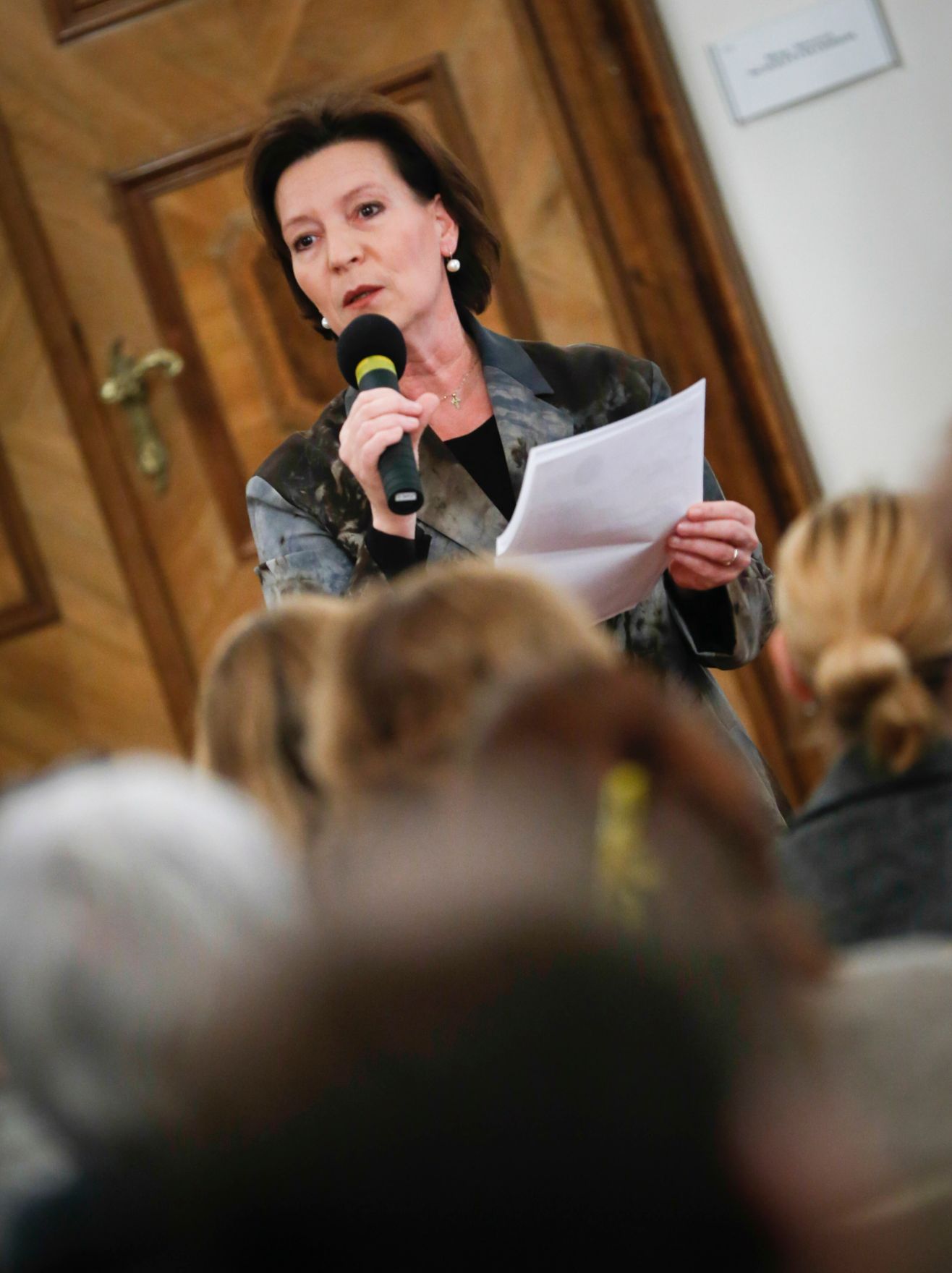 Am 21. November 2013 lud Frauenministerin Gabriele Heinisch-Hosek (im Bild) zu einer Lesung von Elisabeth Orth anl&auml;sslich 75 Jahre Novemberpogrom.