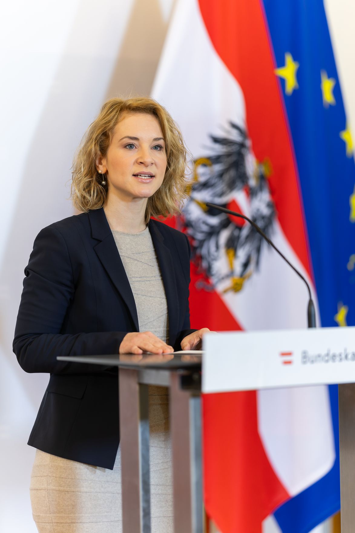 Am 6. M&auml;rz 2025 gab Bundesministerin Eva-Maria Holzleitner anl&auml;sslich des Weltfrauentags eine Pressekonferenz.
