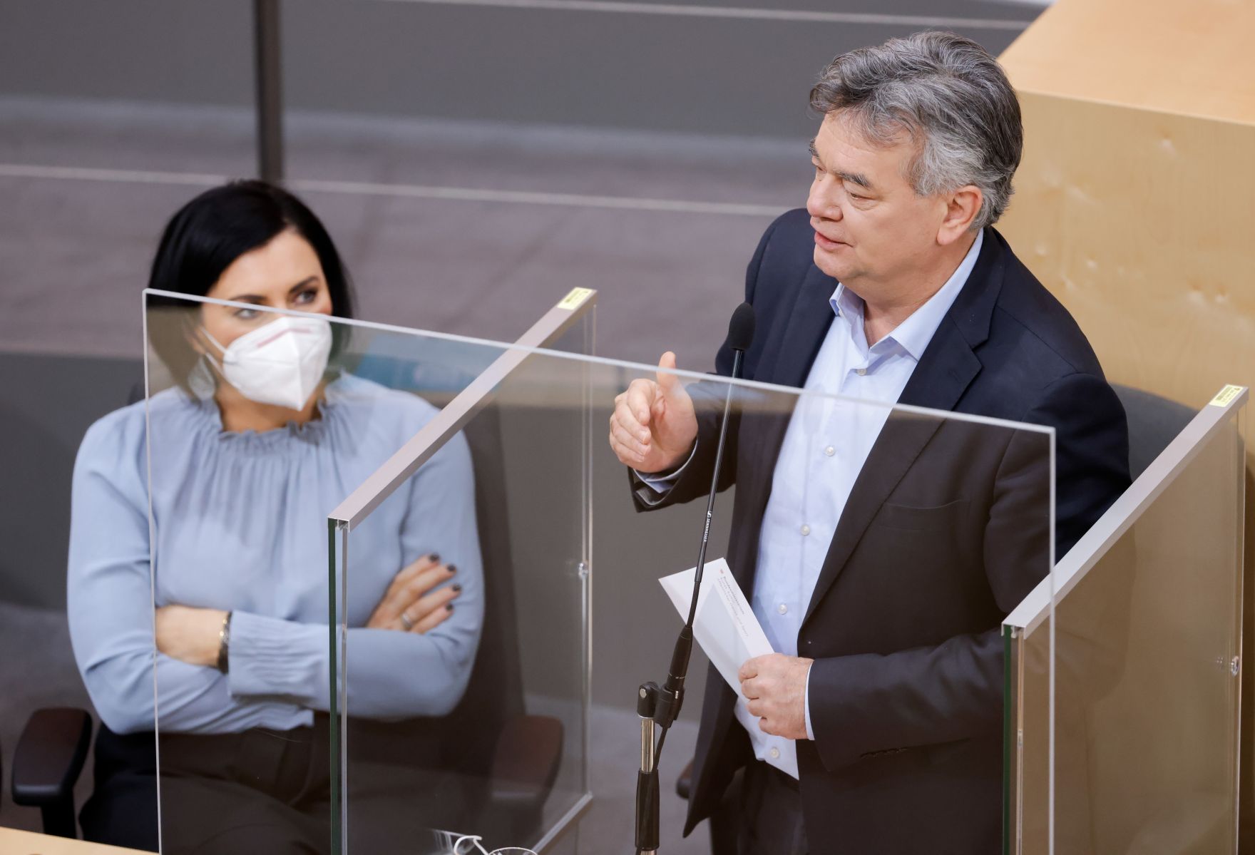 Am 14. J&auml;nner 2021 fand eine Sondersitzung des Nationalrats zur Vorstellung des neuen Arbeitsministers Martin Kocher statt. Im Bild Vizekanzler Werner Kogler (r.).