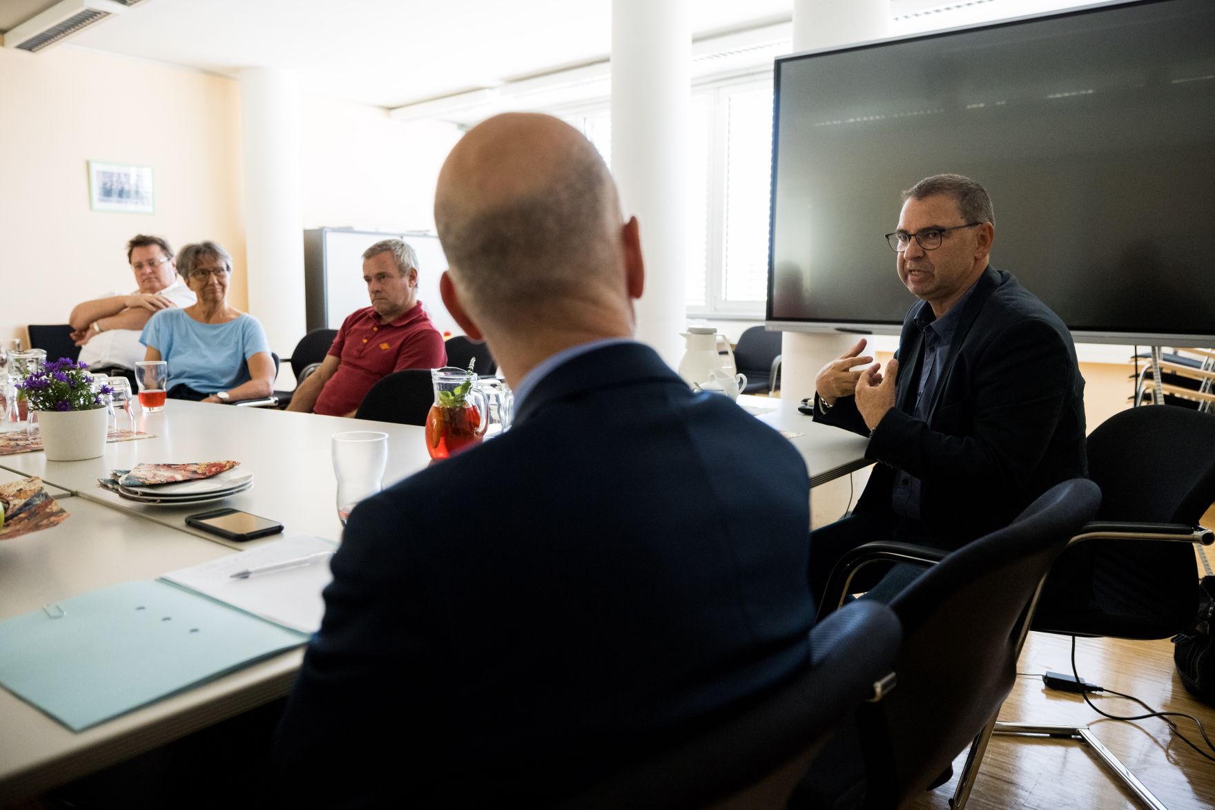 Am 6. September 2021 besuchte Bundesminister Martin Kocher im Rahmen seines Bundesl&auml;ndertags in der Steiermark die AI Steiermark.